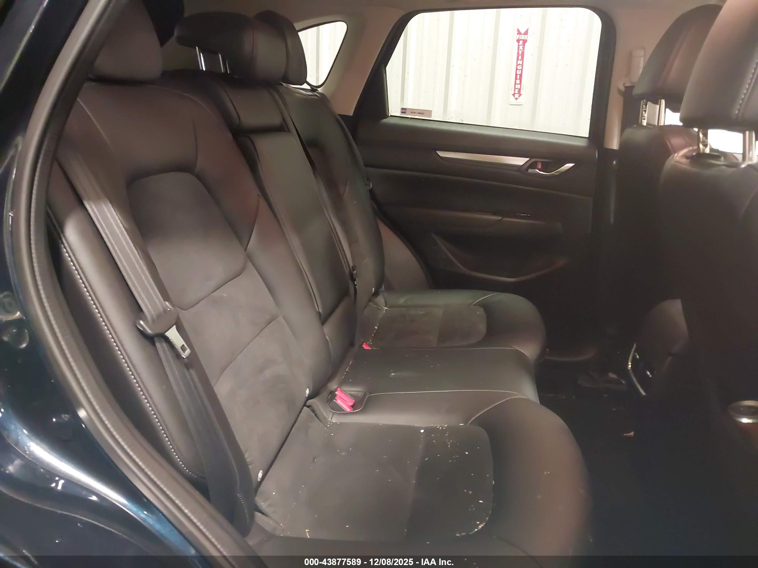 MAZDA CX-5 image 8