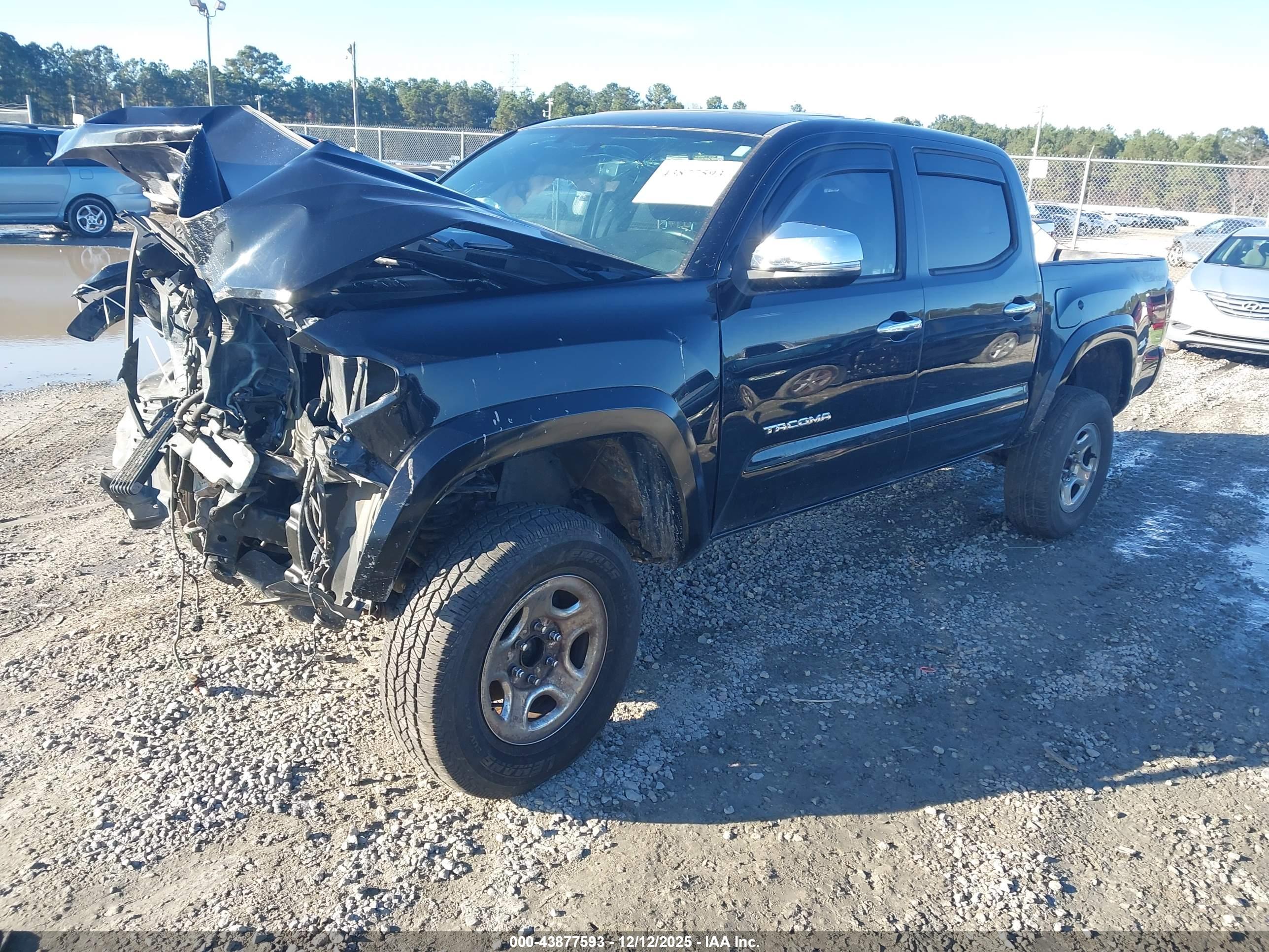 TOYOTA TACOMA image 2