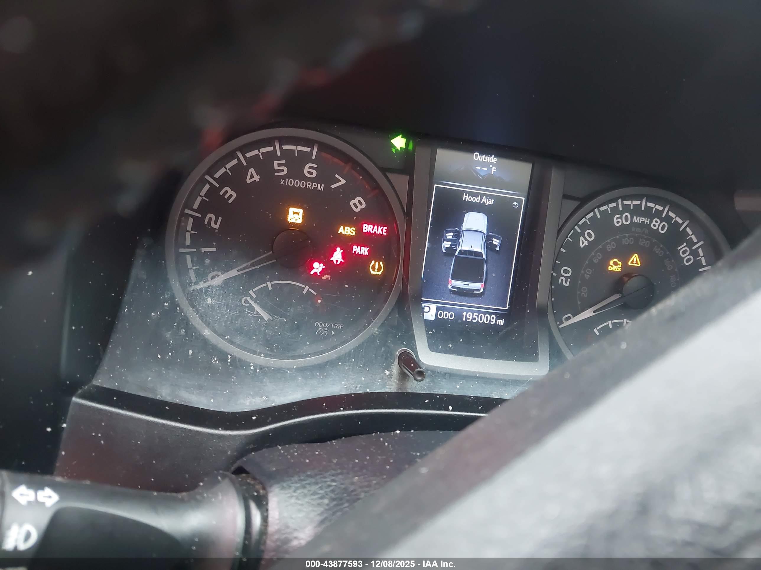 TOYOTA TACOMA image 7