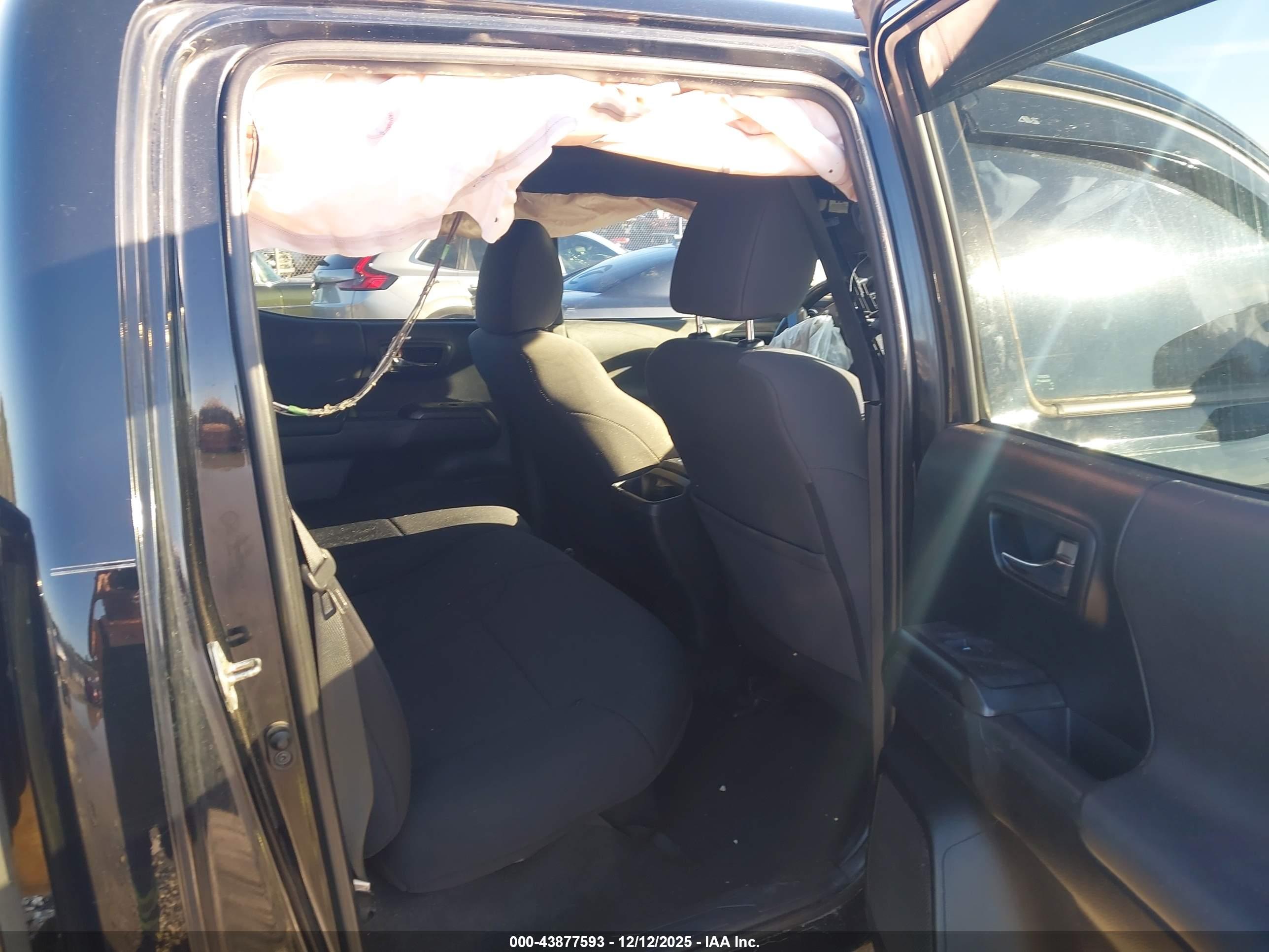 TOYOTA TACOMA image 8
