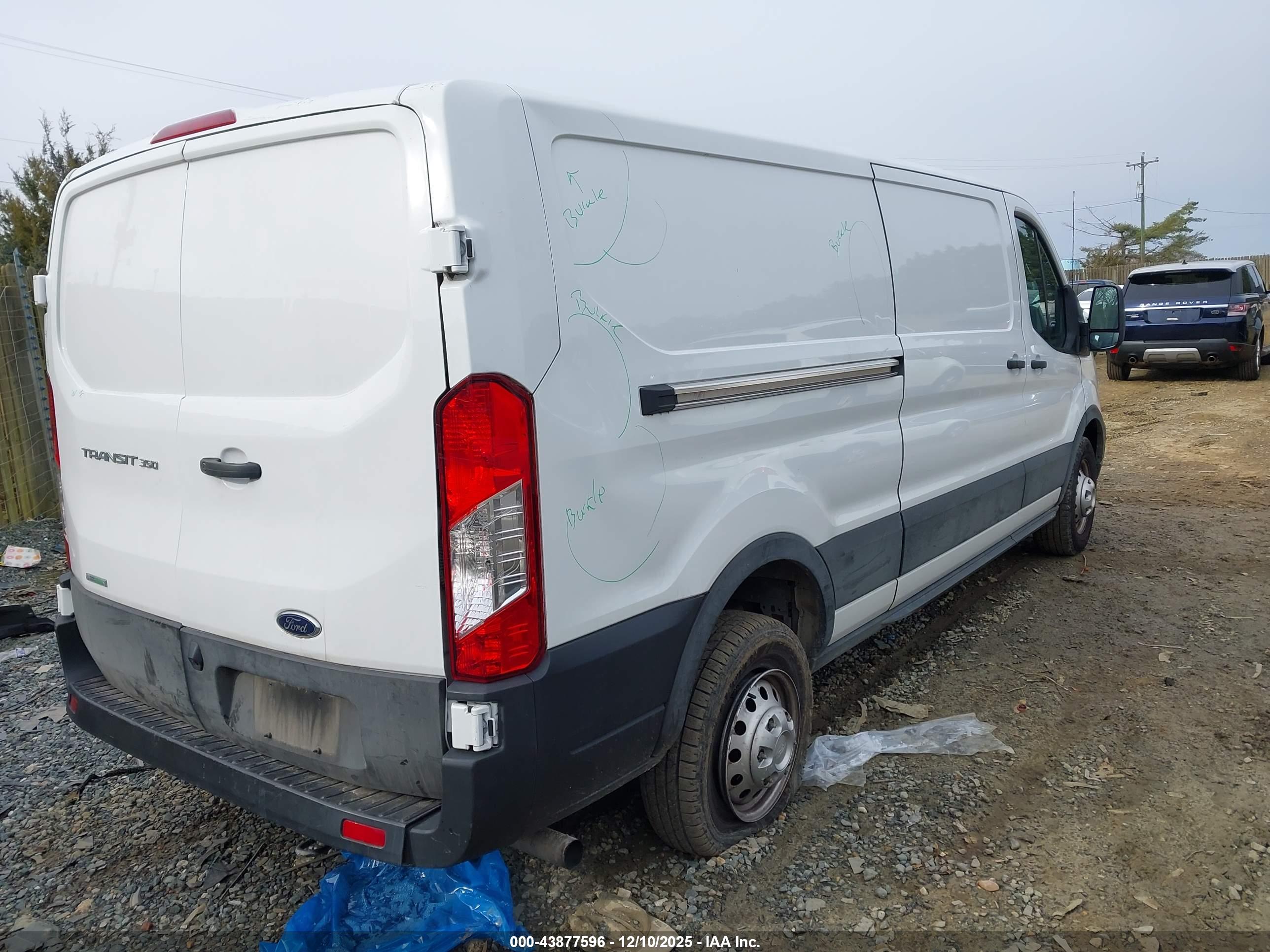 FORD TRANSIT-350 image 4