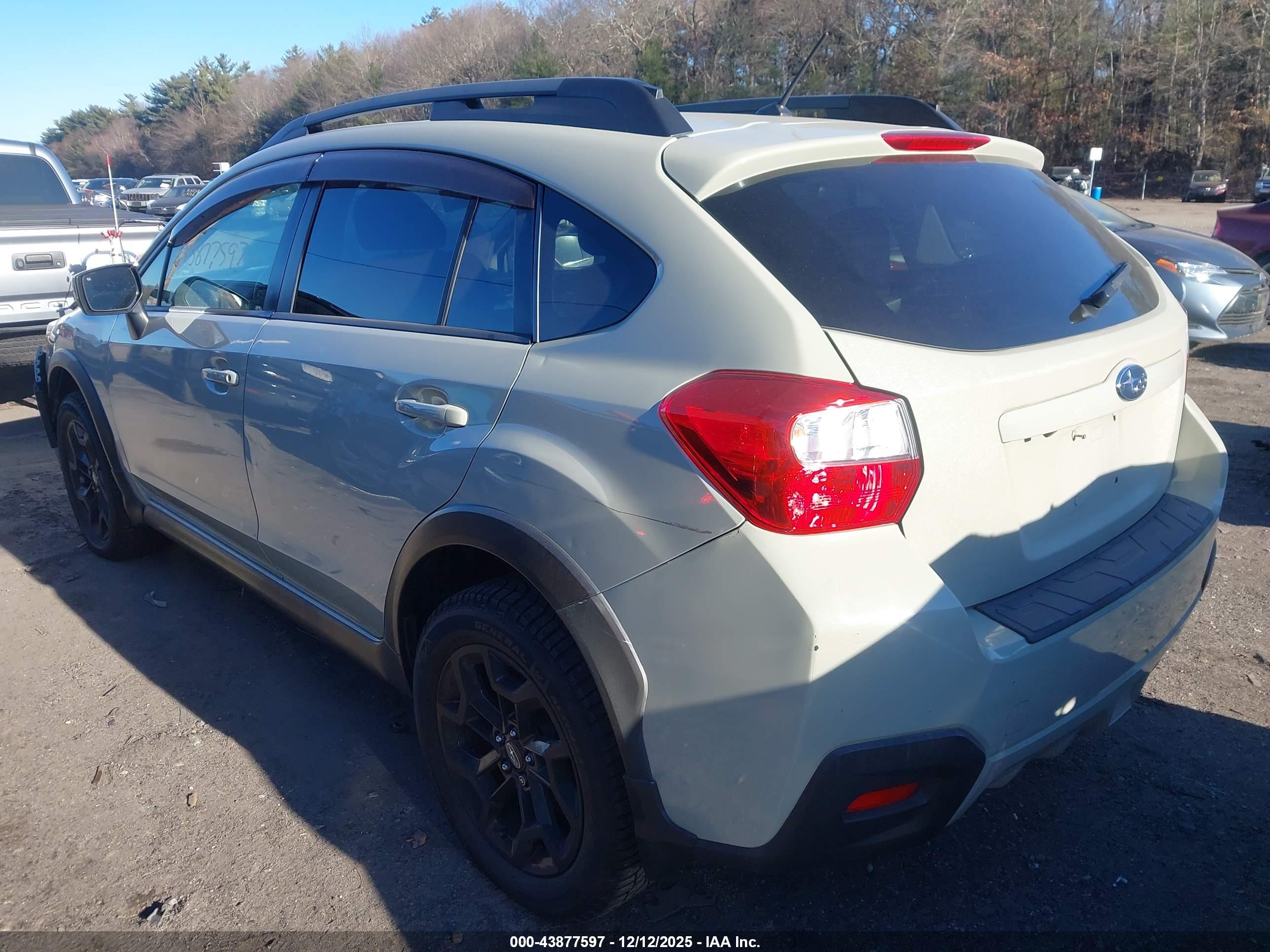 SUBARU CROSSTREK image 3