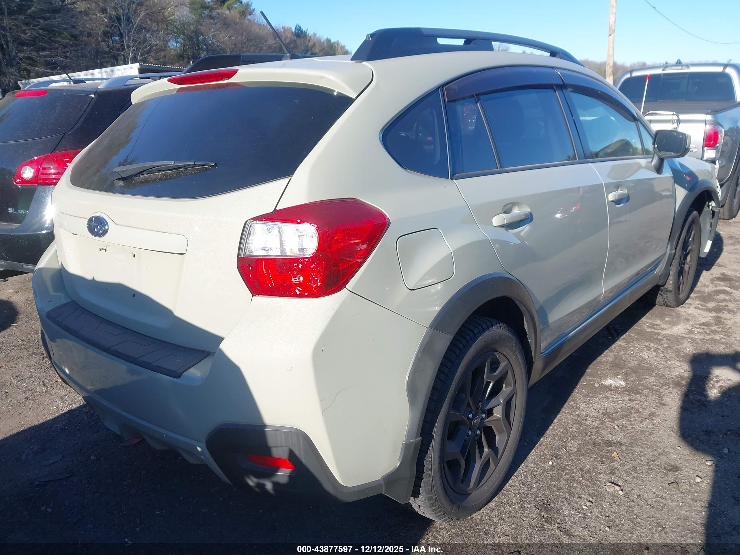 SUBARU CROSSTREK image 4