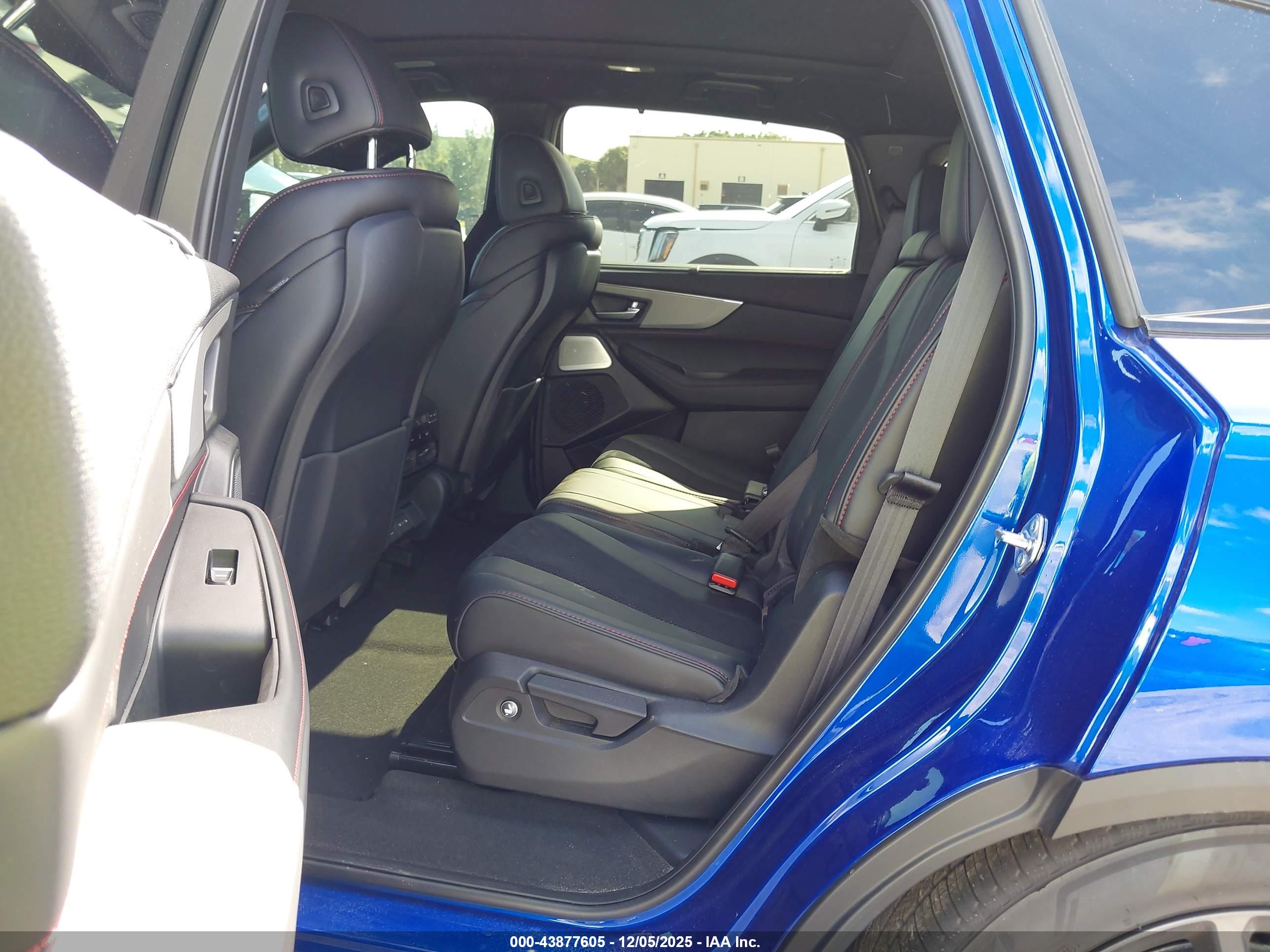 ACURA MDX image 8