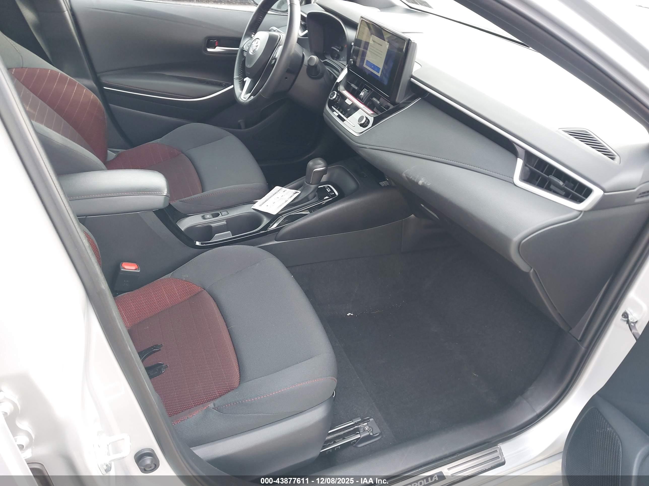 TOYOTA COROLLA image 5