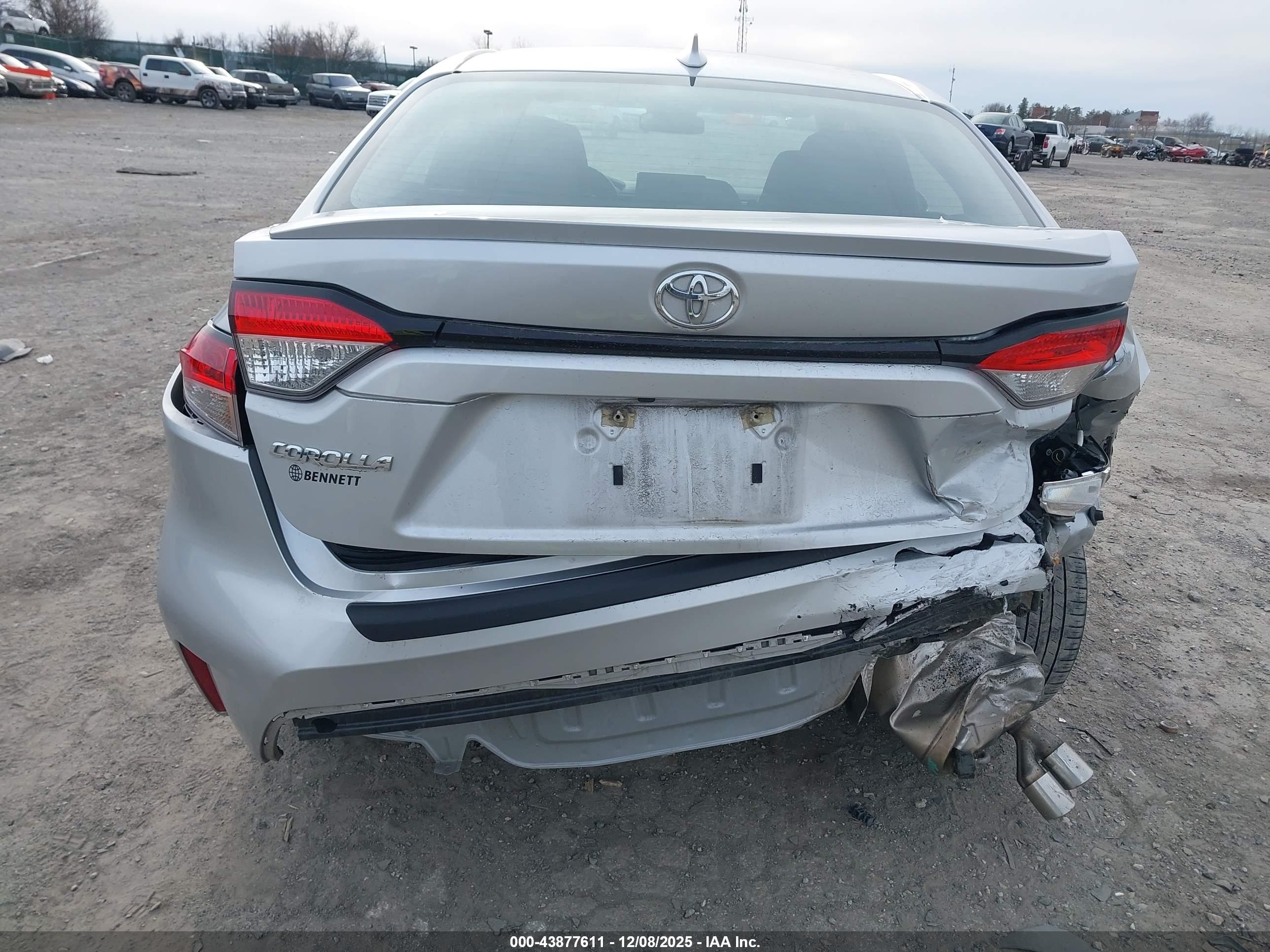 TOYOTA COROLLA image 6