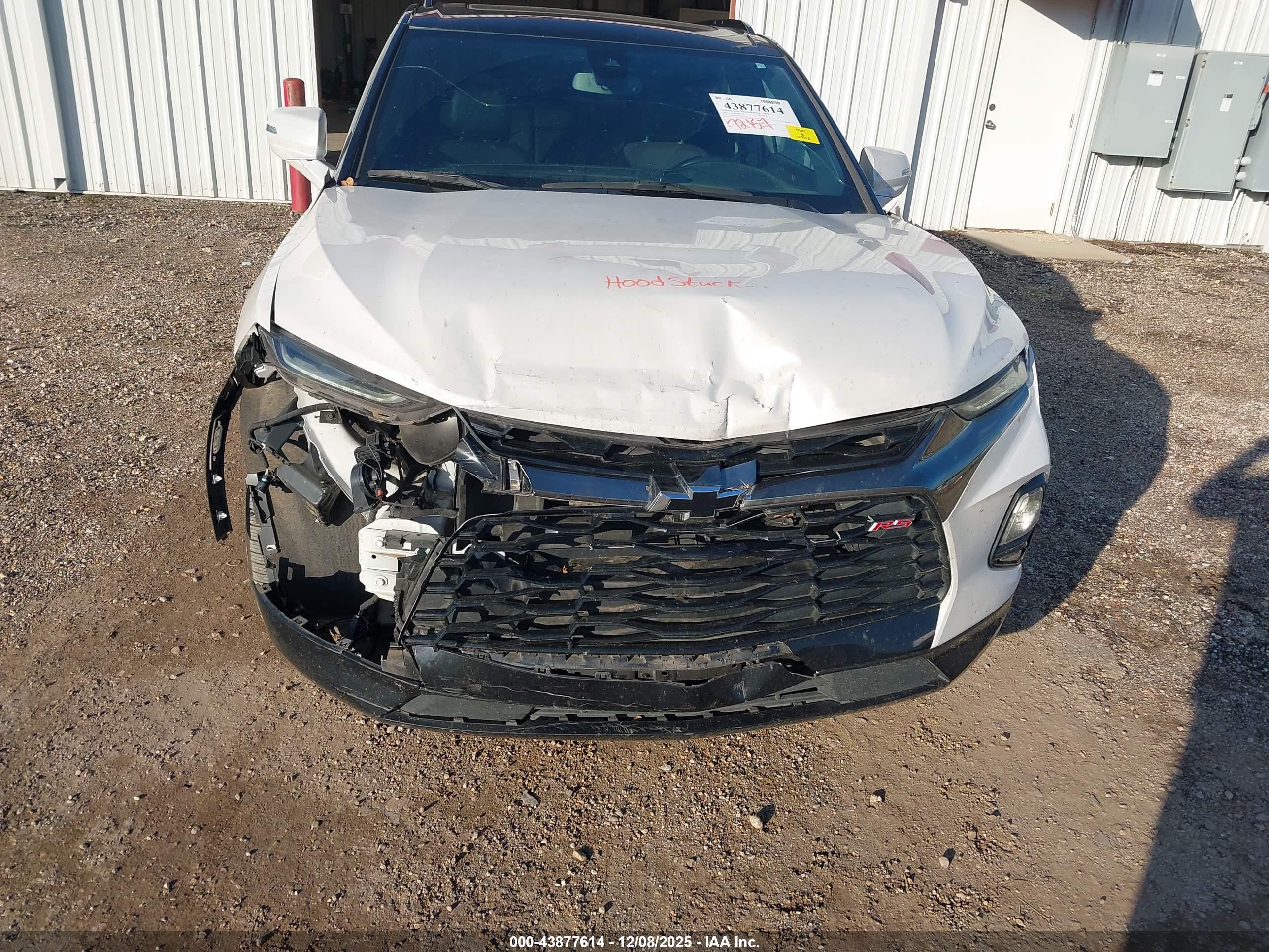 CHEVROLET BLAZER image 6