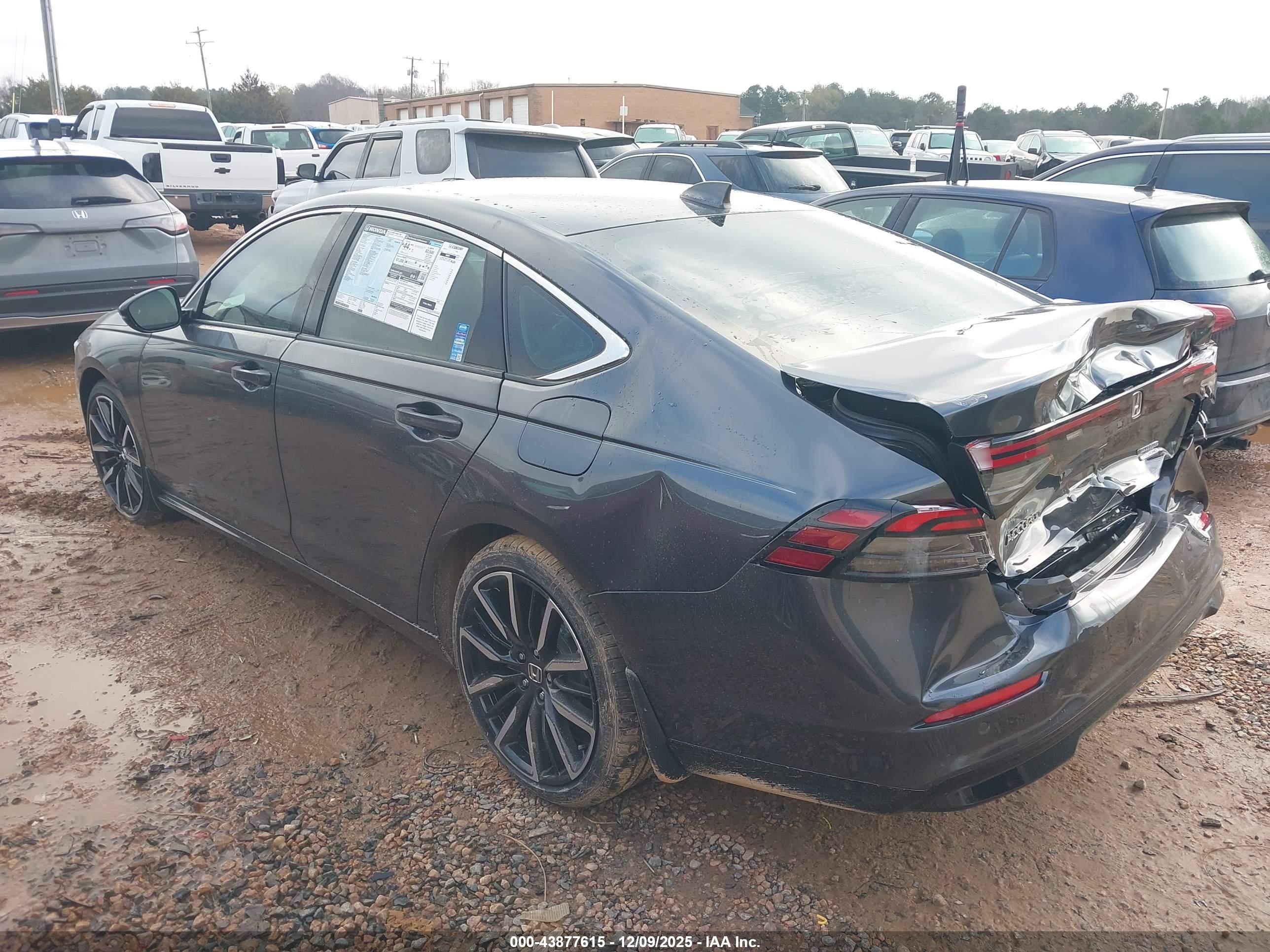 HONDA ACCORD image 3