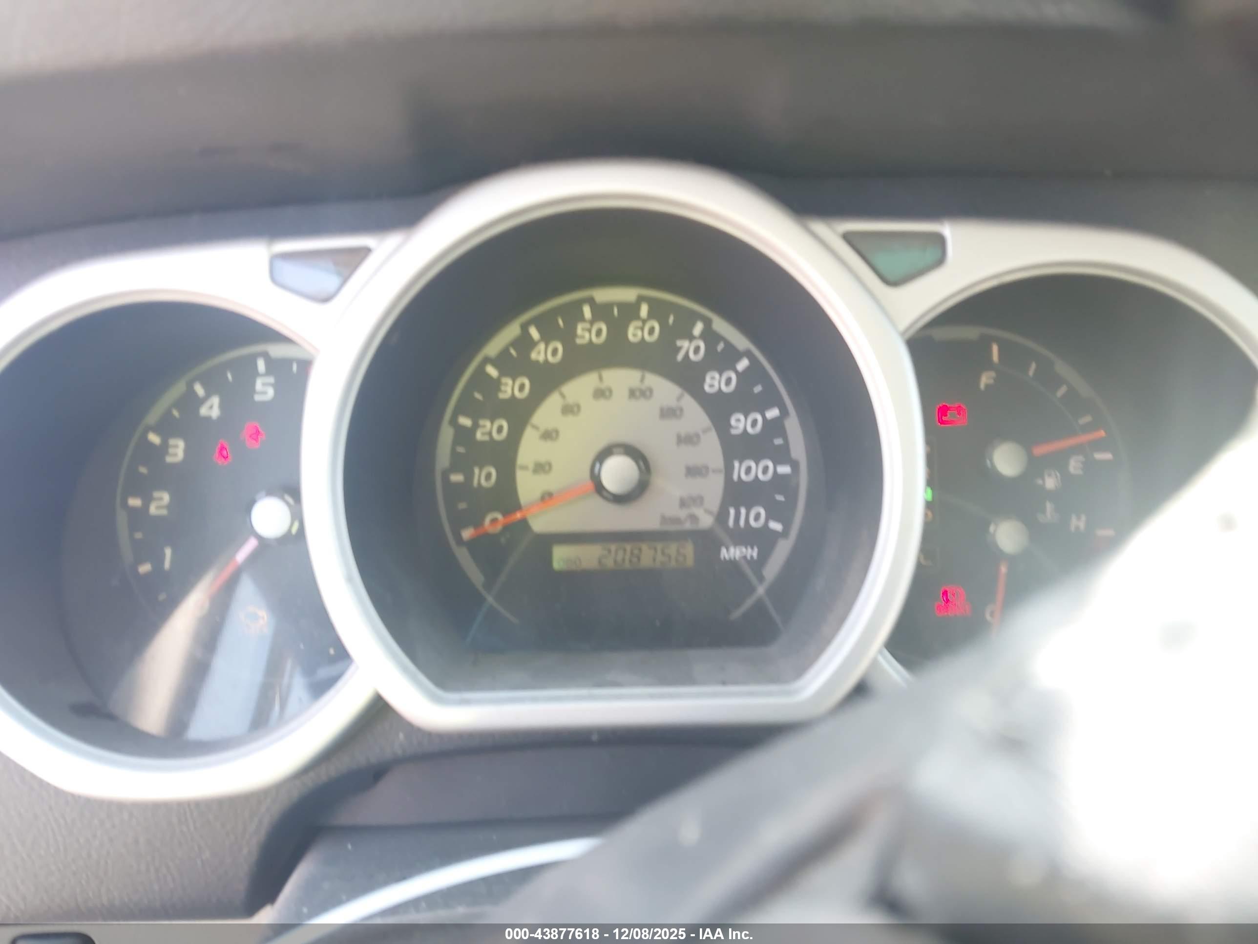 TOYOTA 4RUNNER image 7