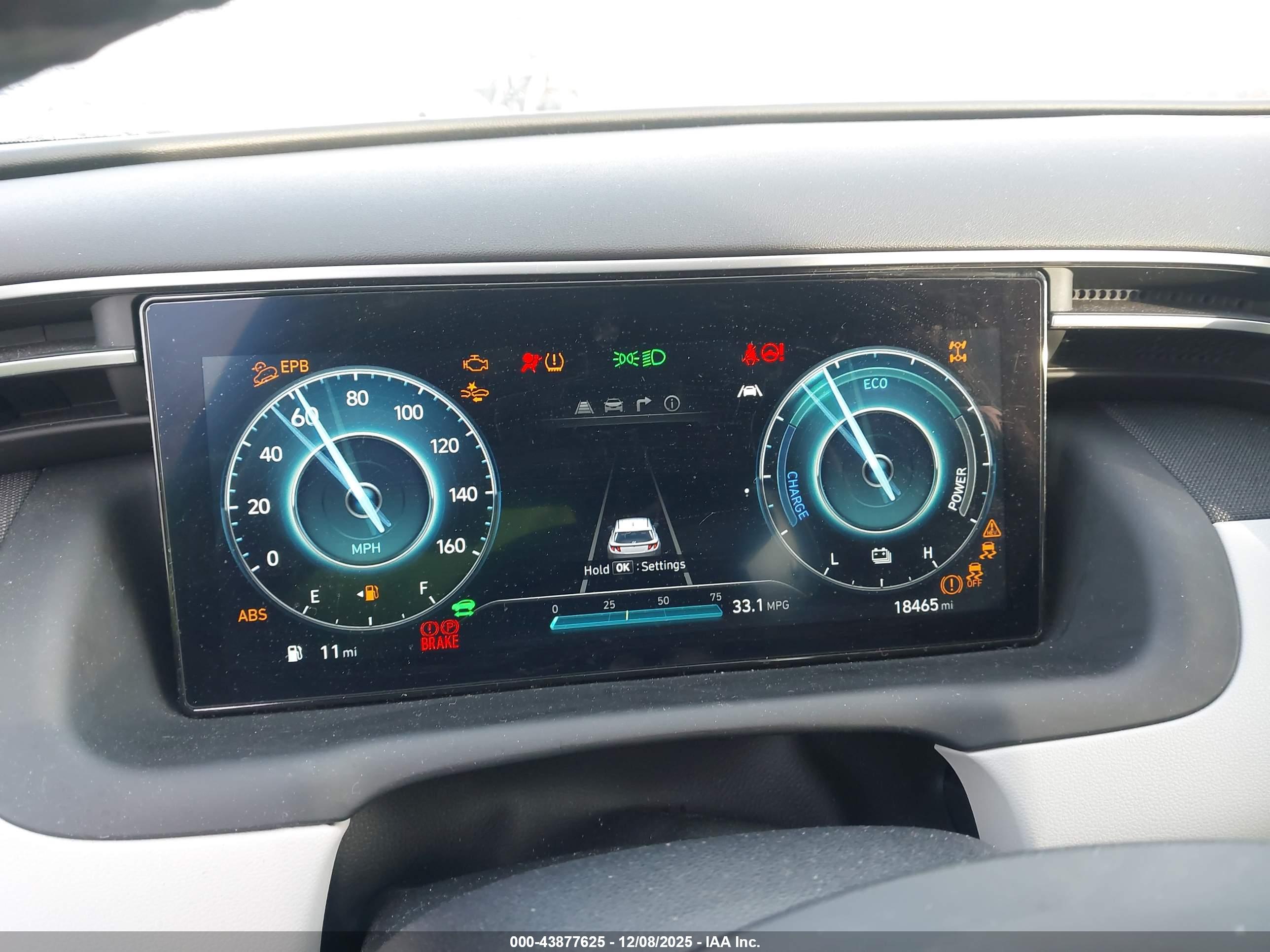 HYUNDAI TUCSON image 7