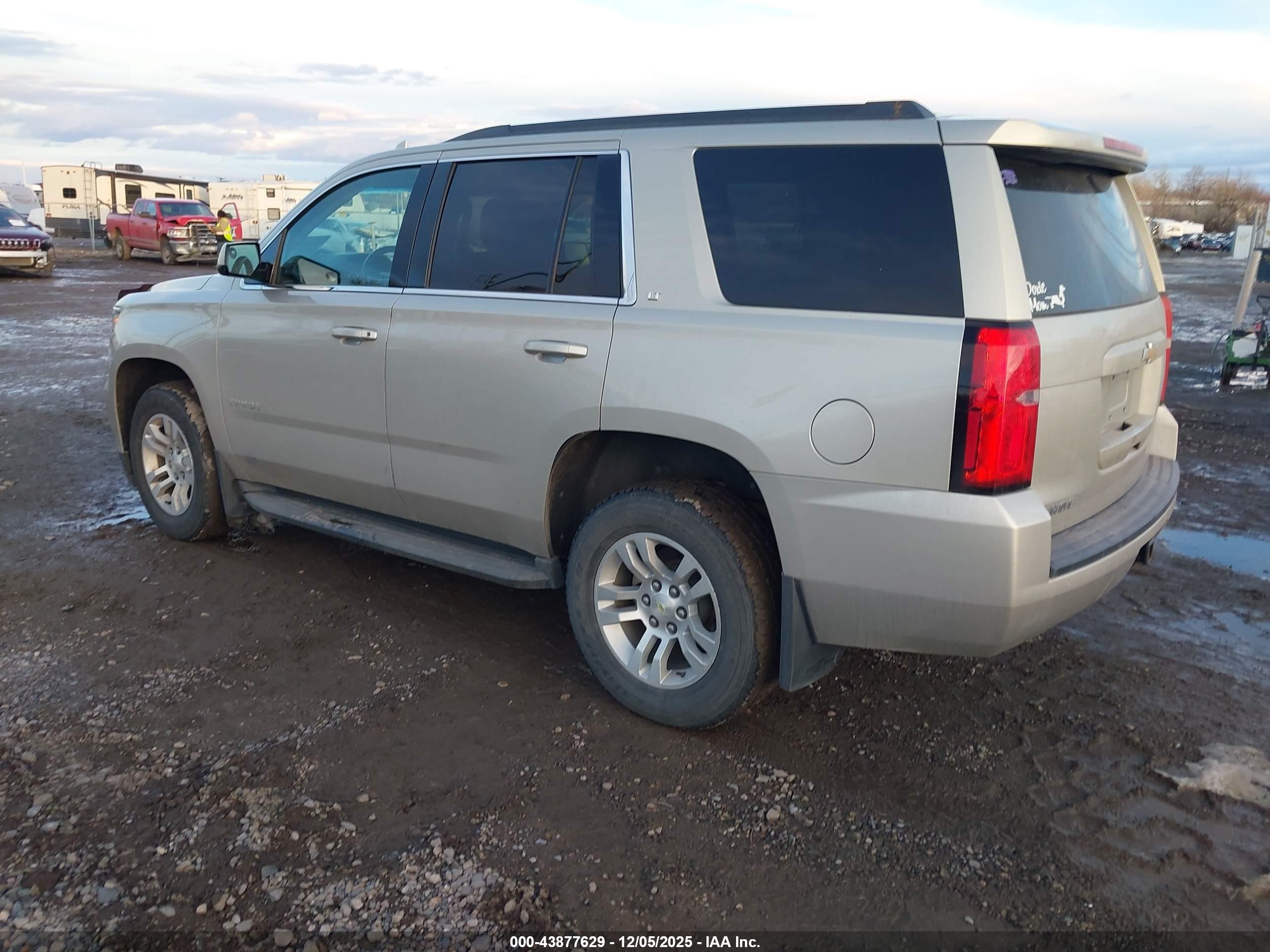 CHEVROLET TAHOE image 3