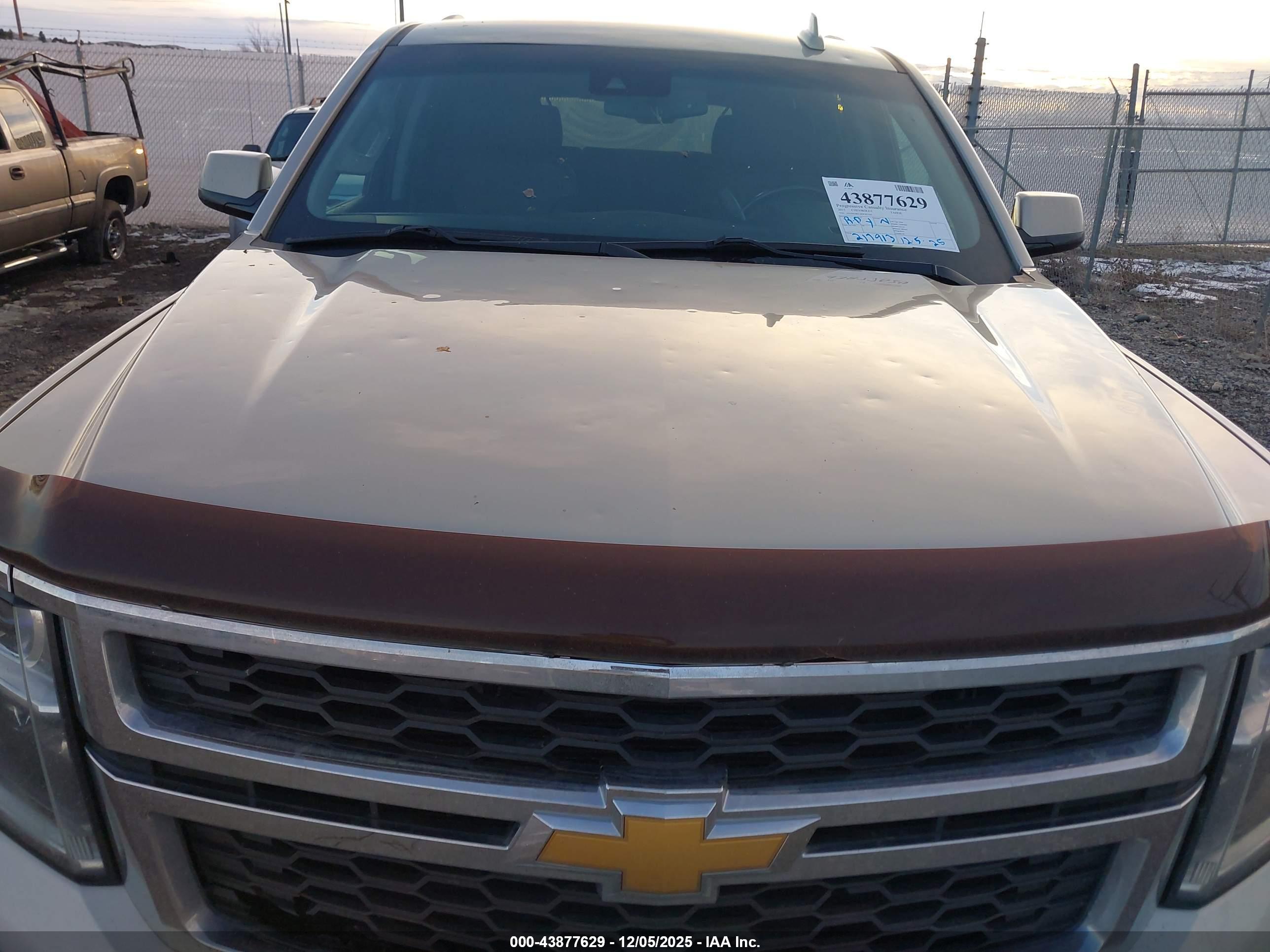 CHEVROLET TAHOE image 6
