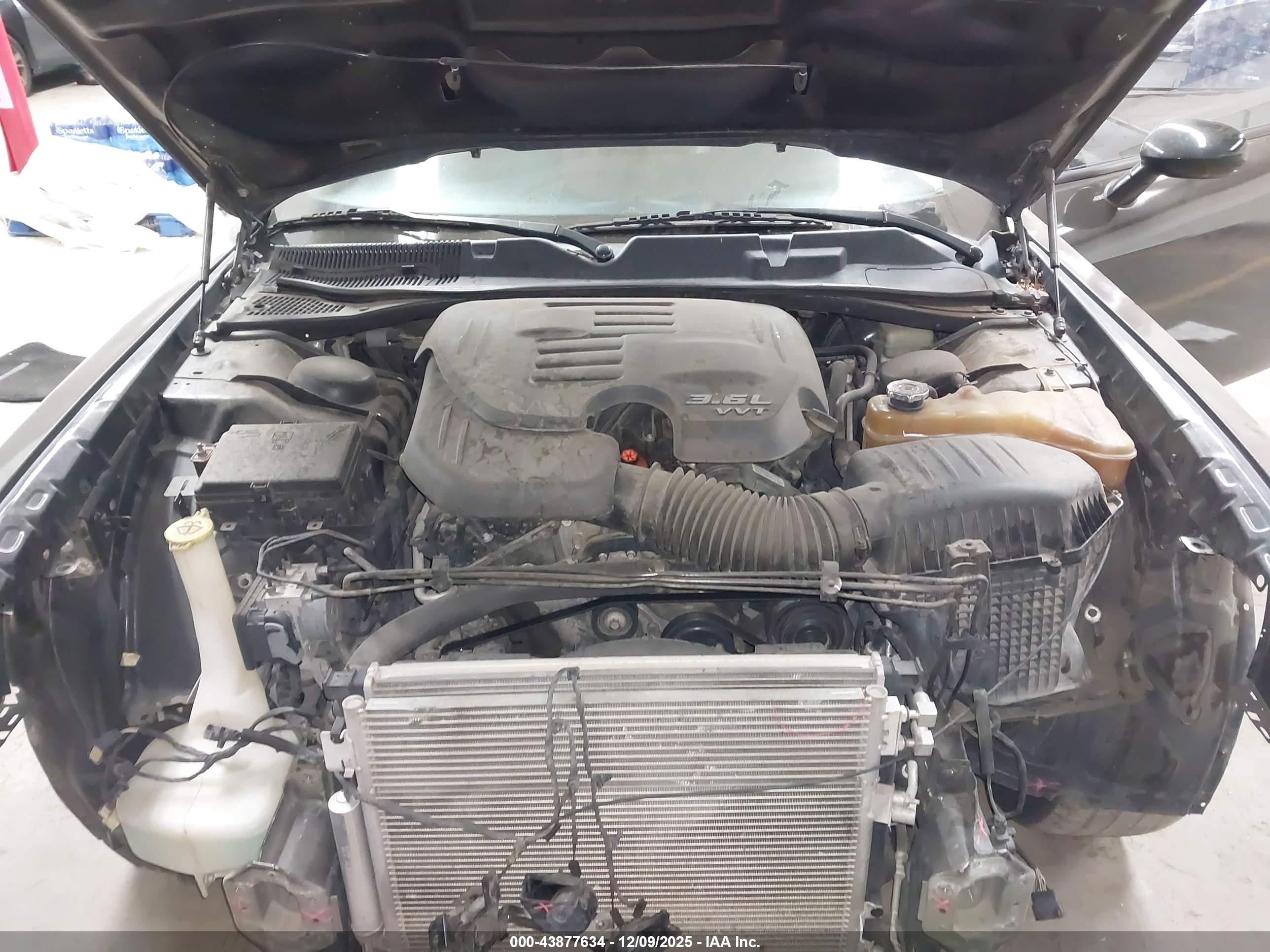 DODGE CHALLENGER image 10