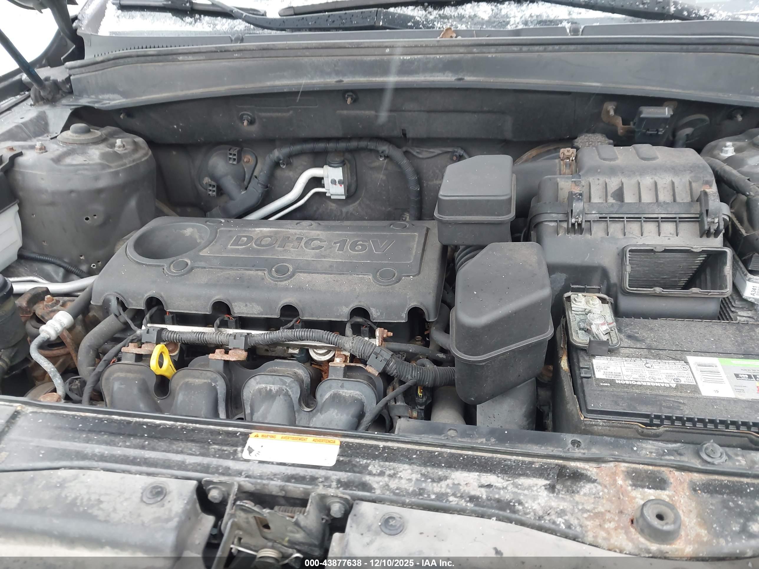 HYUNDAI SANTA image 10