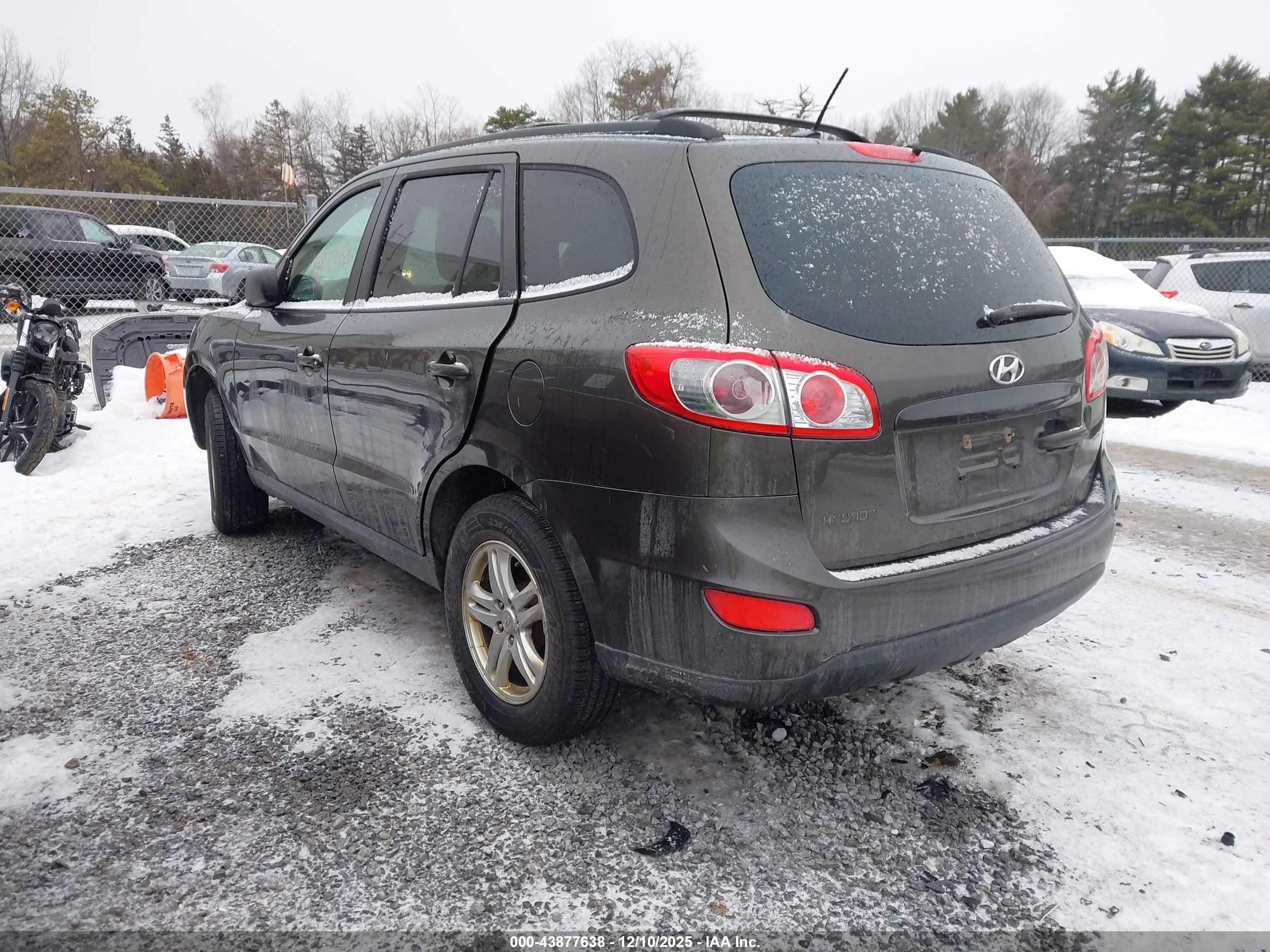 HYUNDAI SANTA image 3