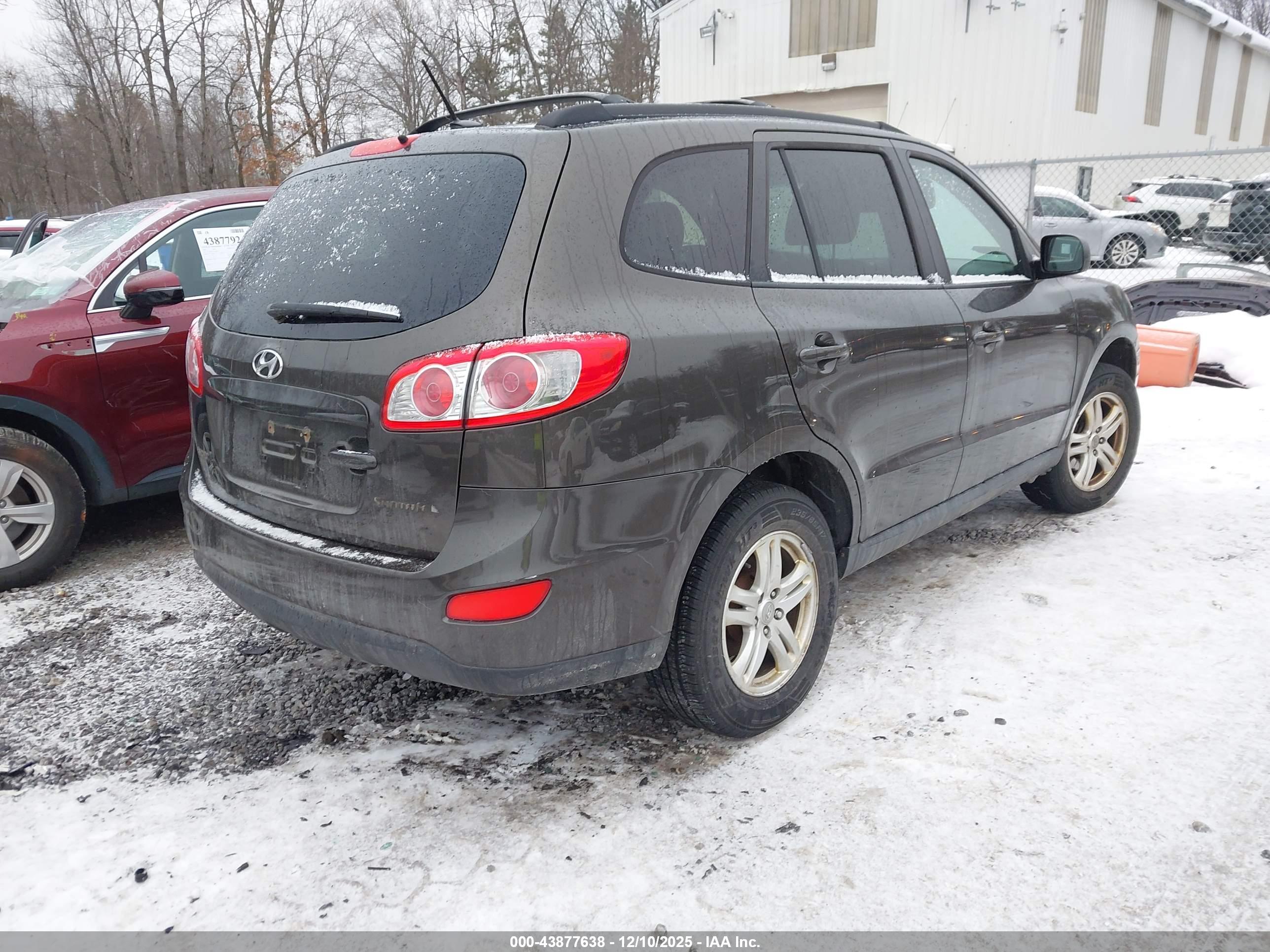 HYUNDAI SANTA image 4