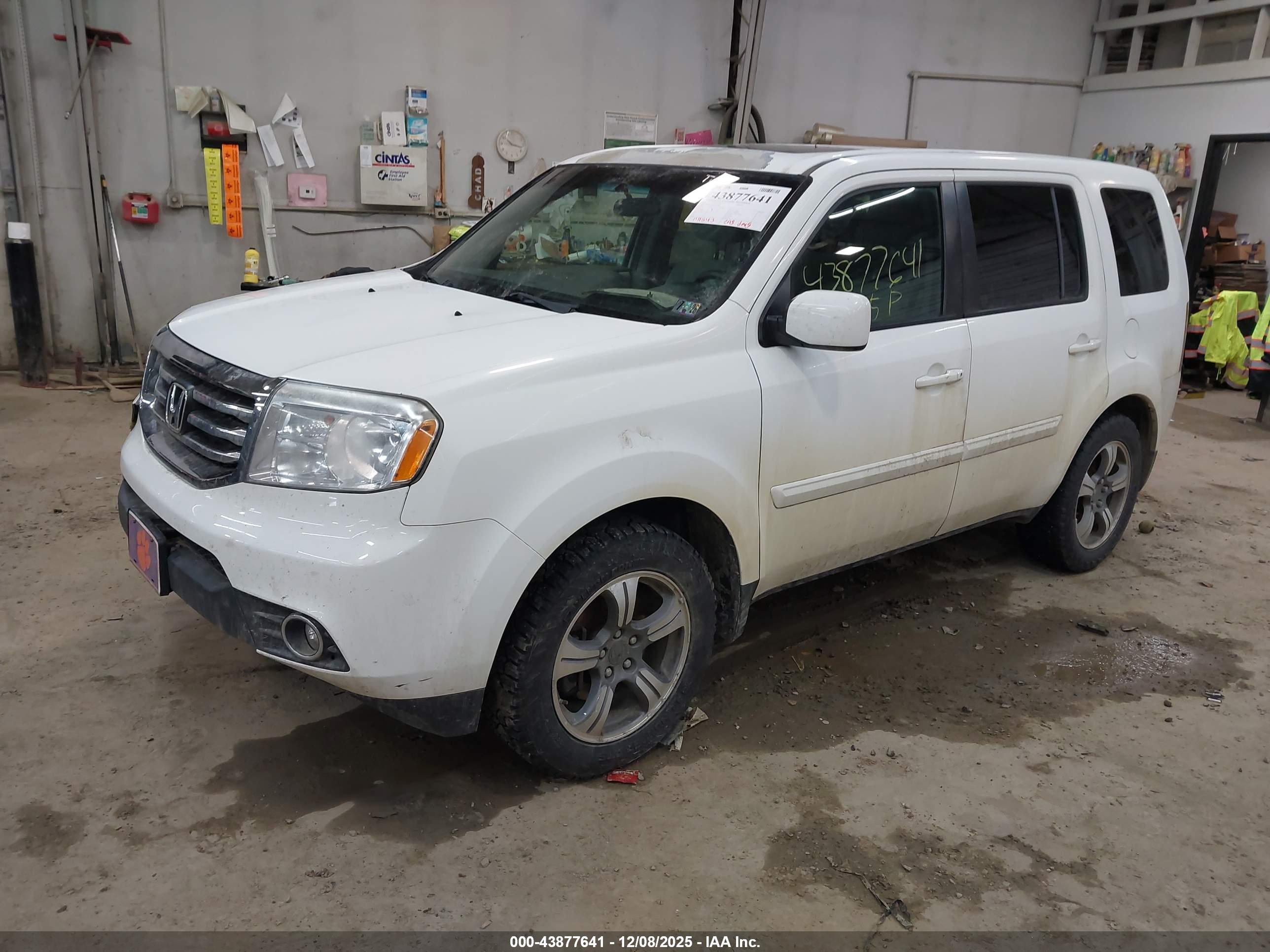 HONDA PILOT image 2