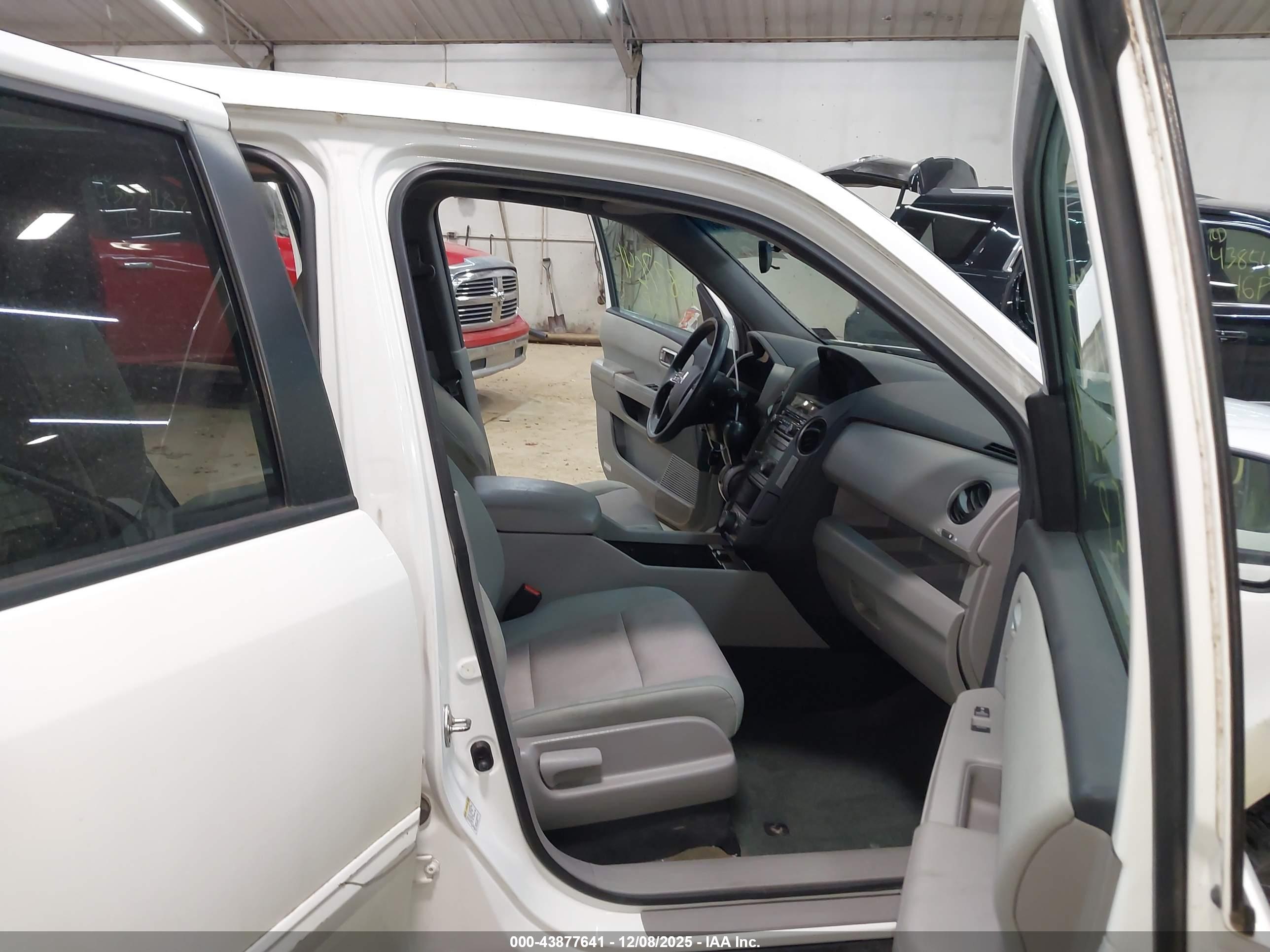 HONDA PILOT image 5