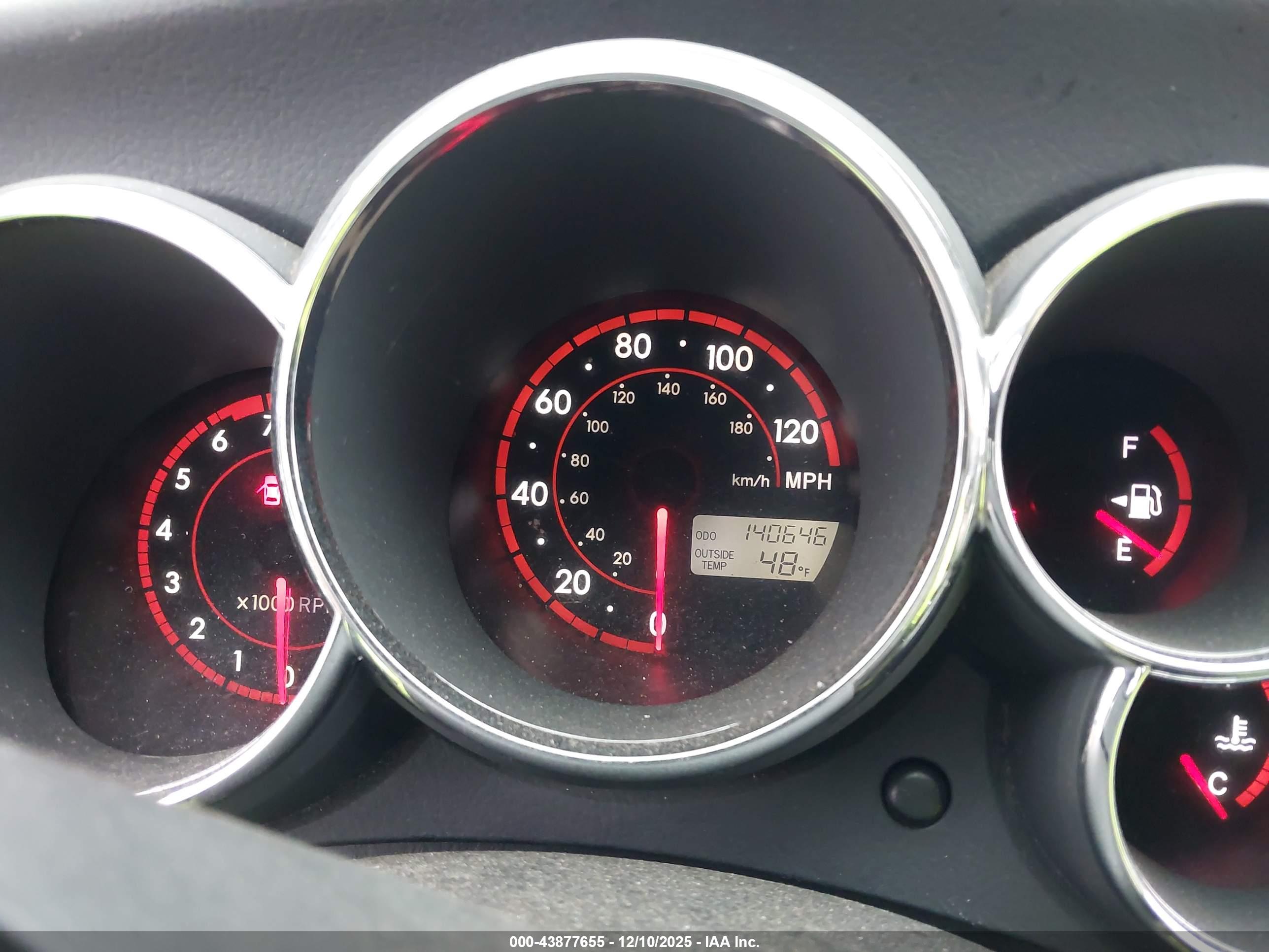 TOYOTA MATRIX image 7