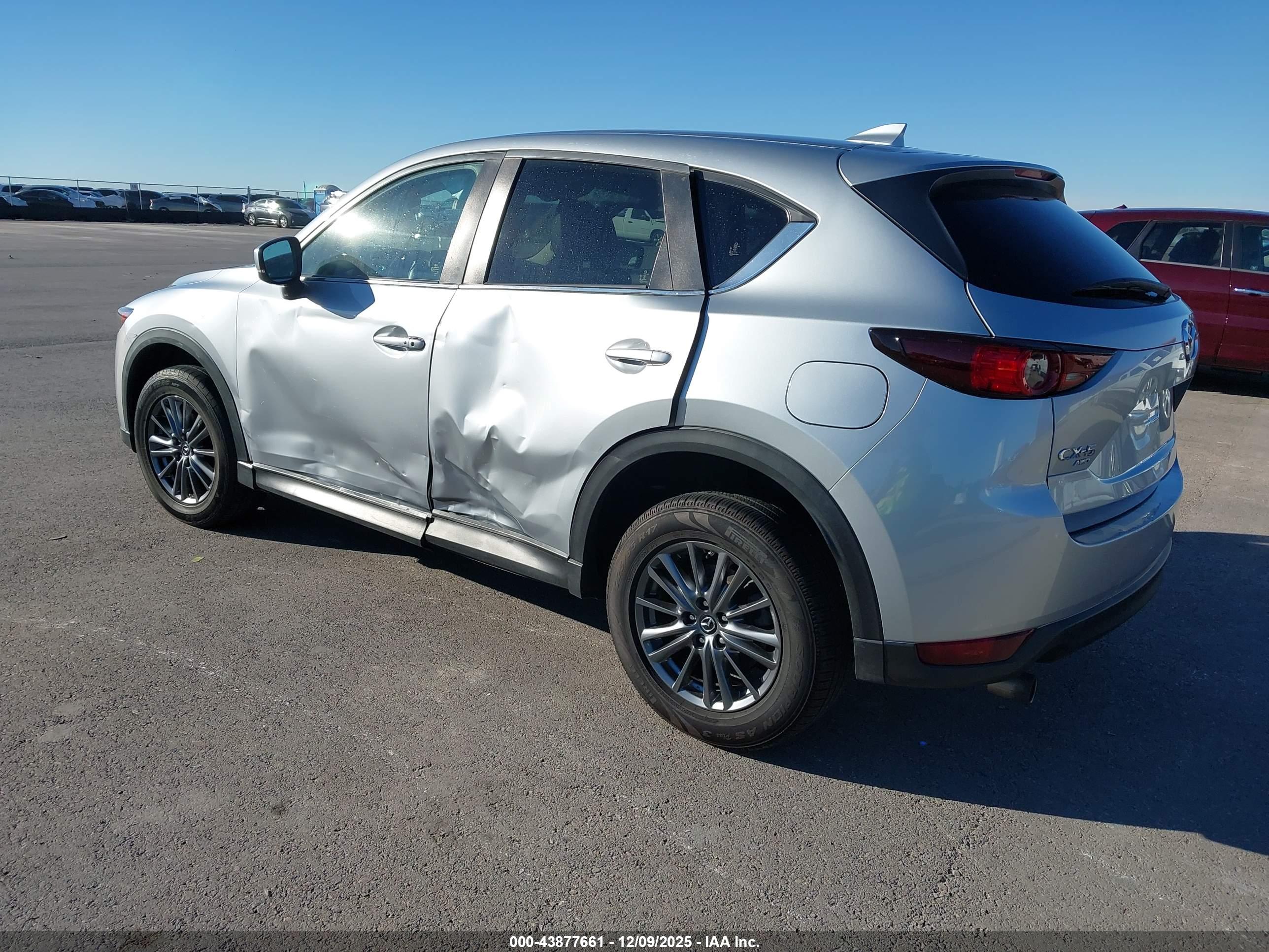 MAZDA CX-5 image 3