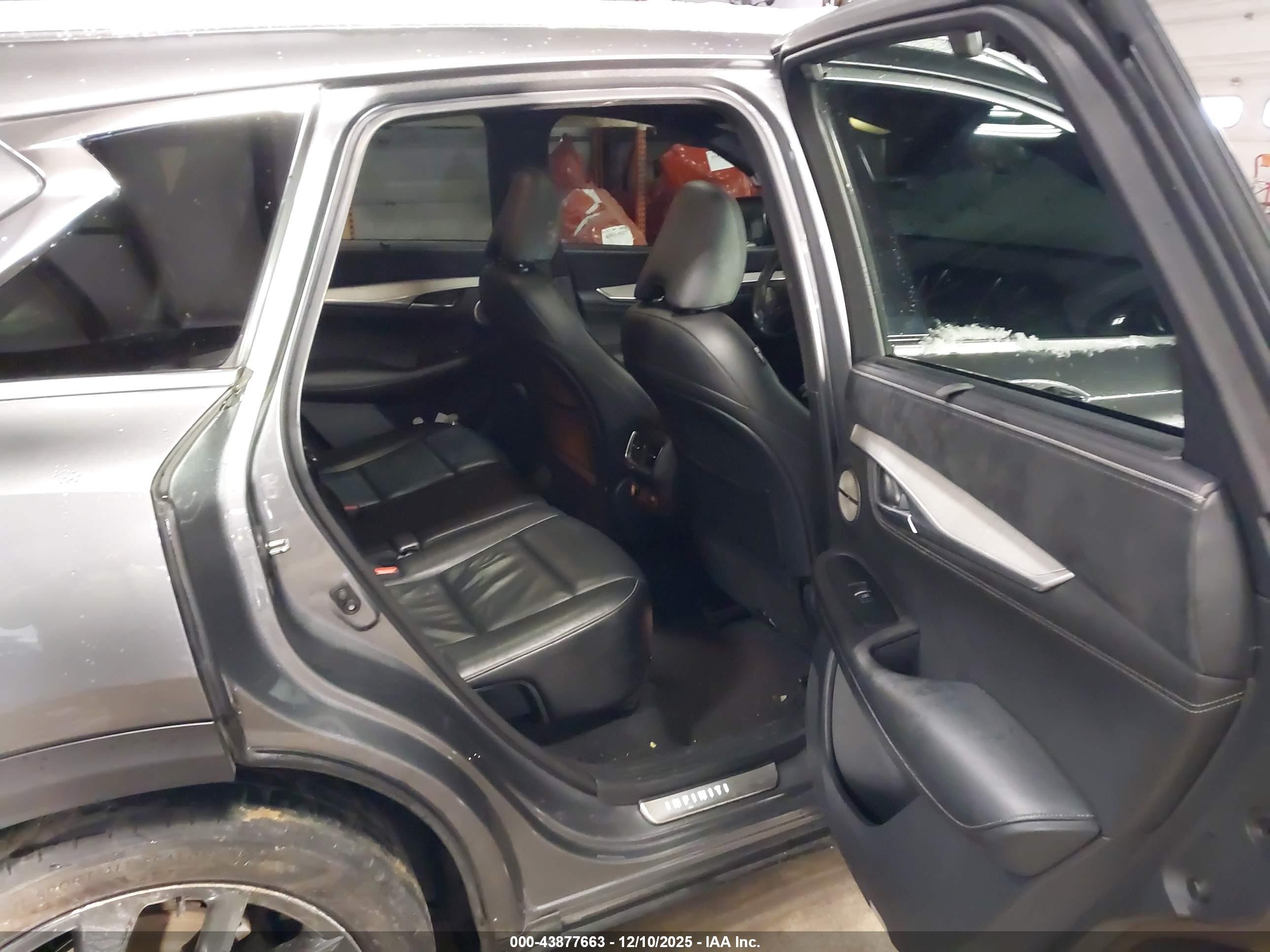 INFINITI QX50 image 8