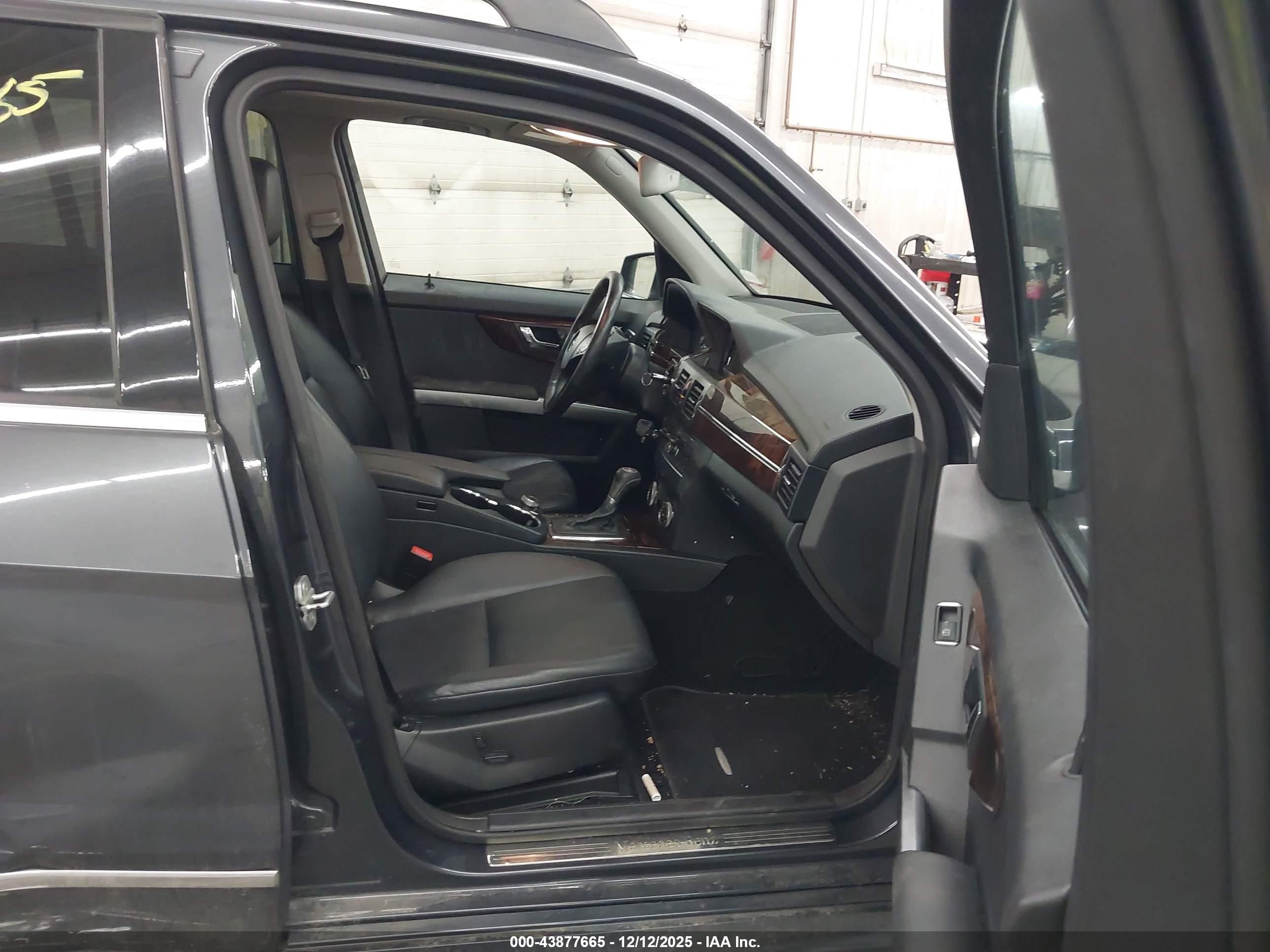 MERCEDES-BENZ GLK image 5