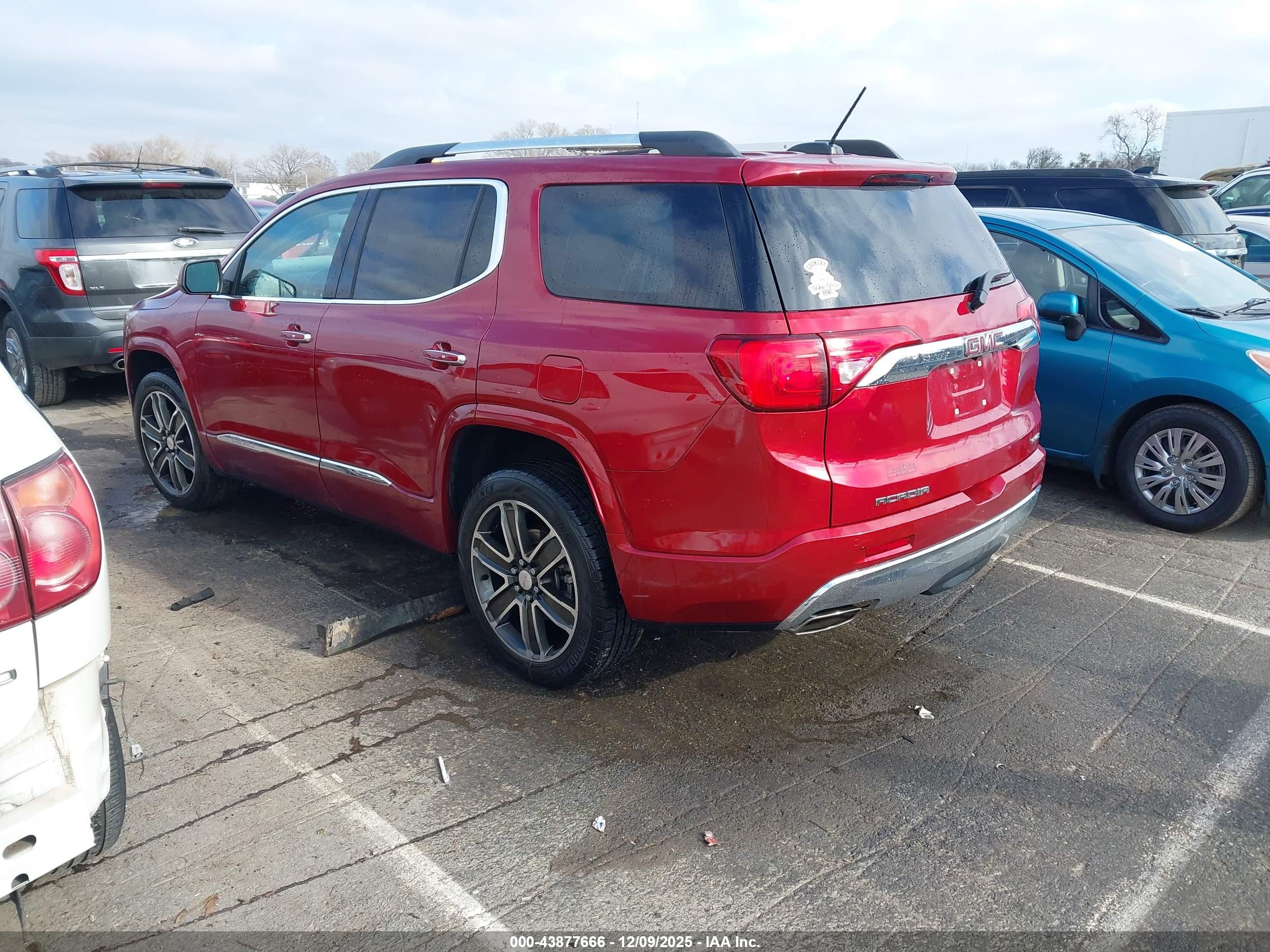 GMC ACADIA image 3