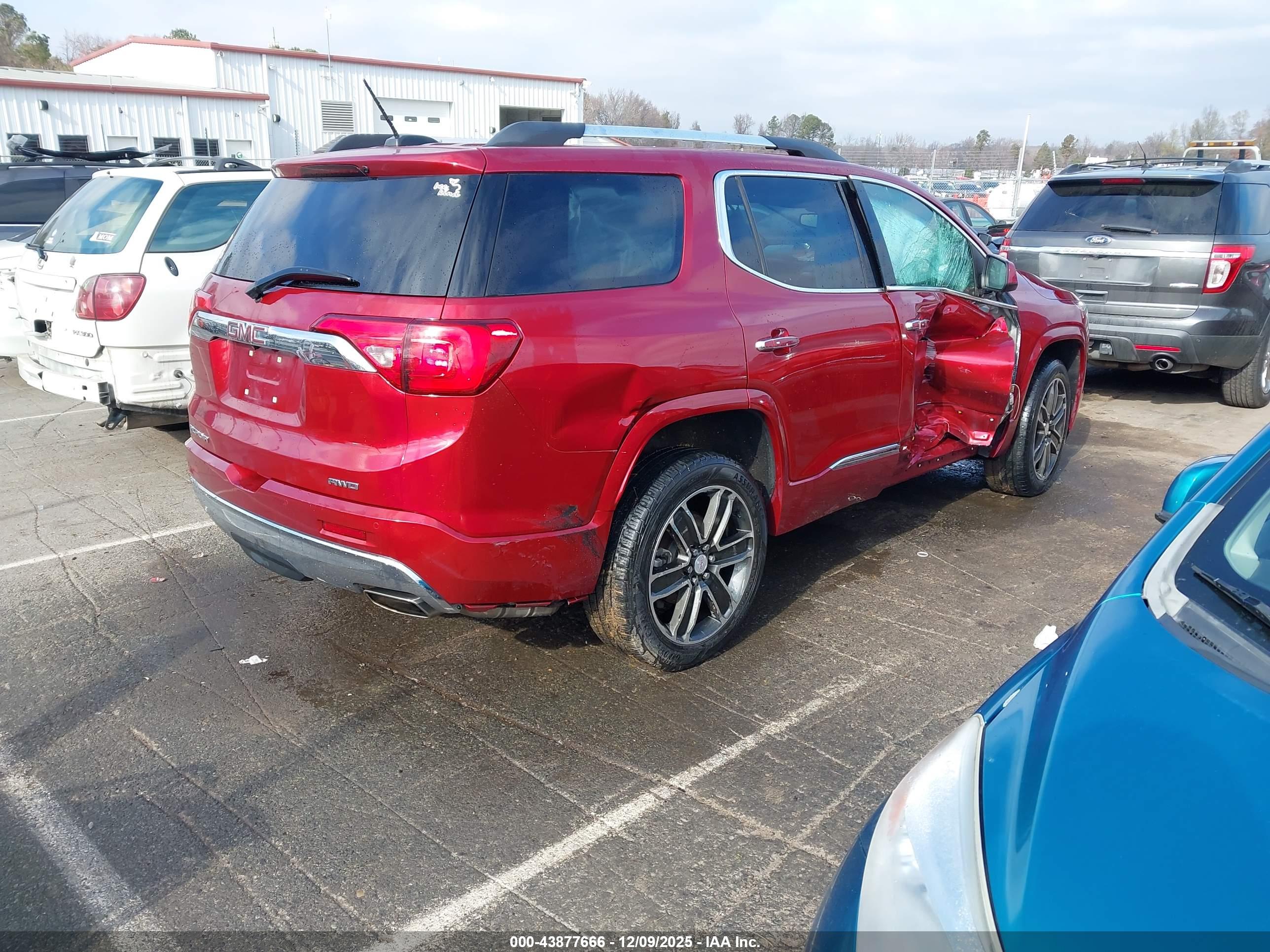 GMC ACADIA image 4