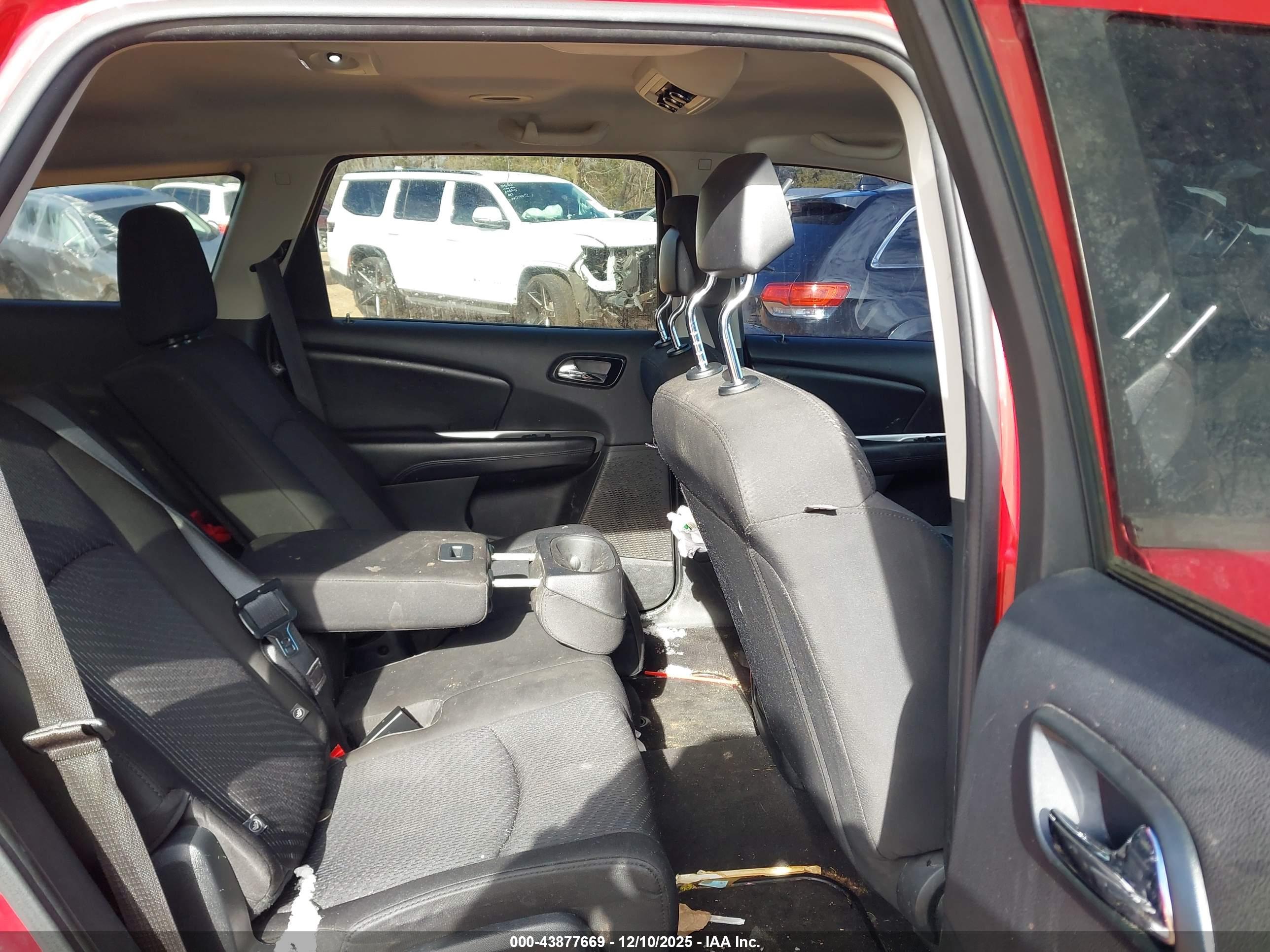 DODGE JOURNEY image 8