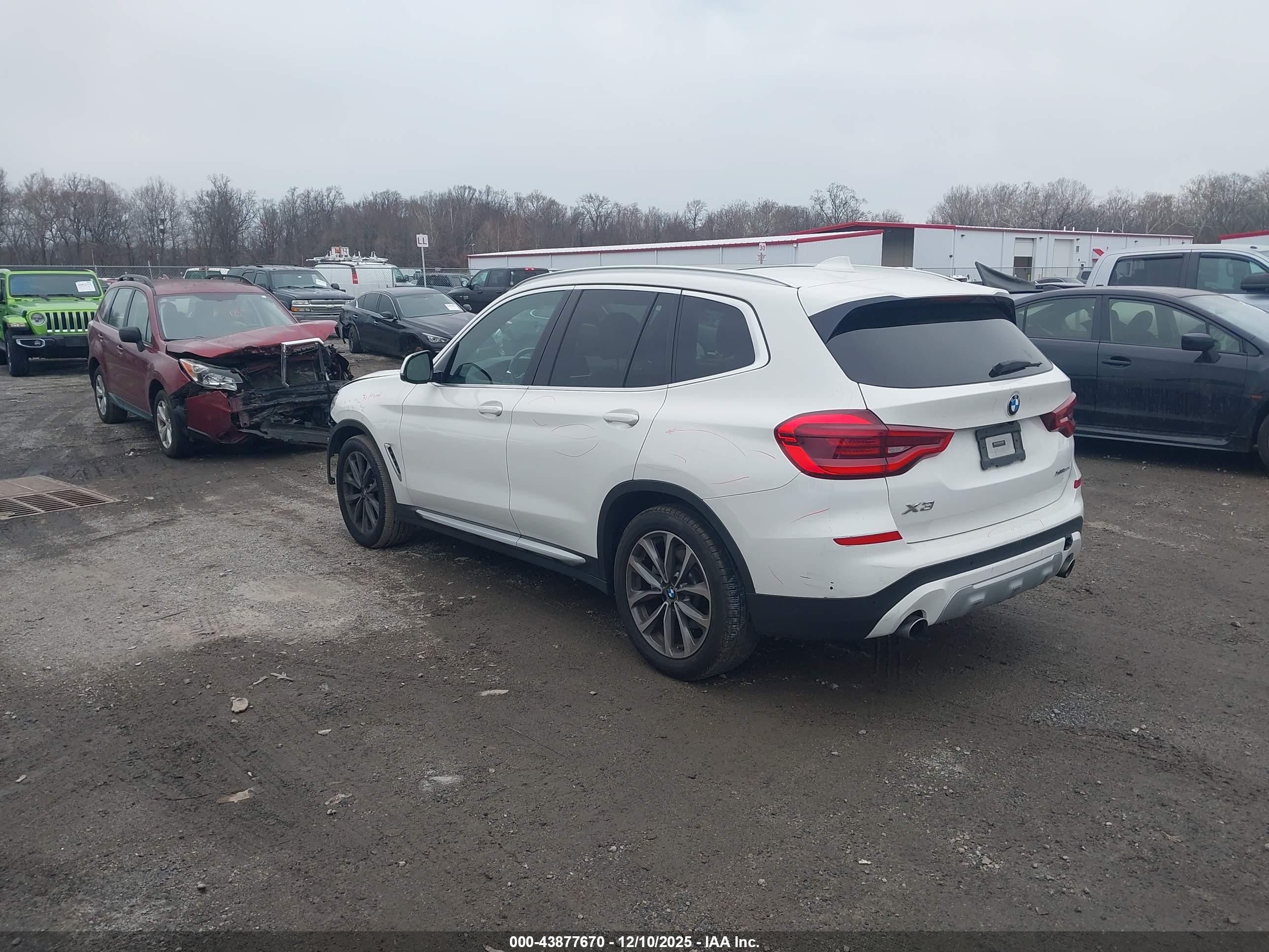 BMW X3 image 3