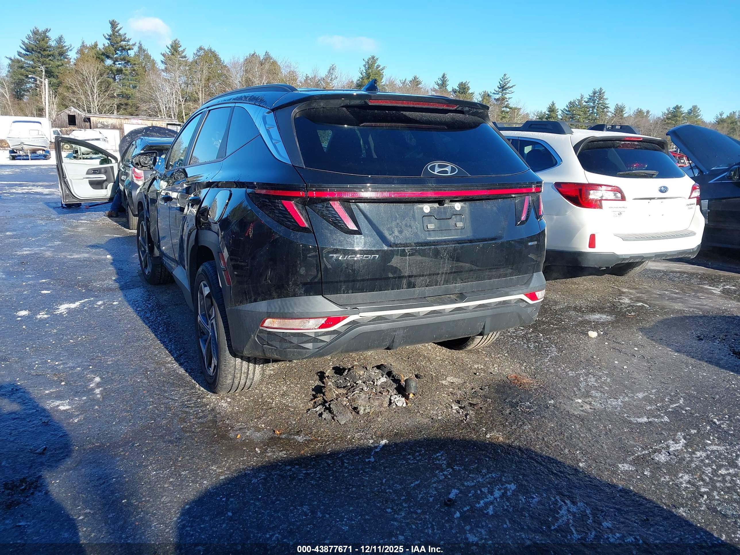 HYUNDAI TUCSON image 3