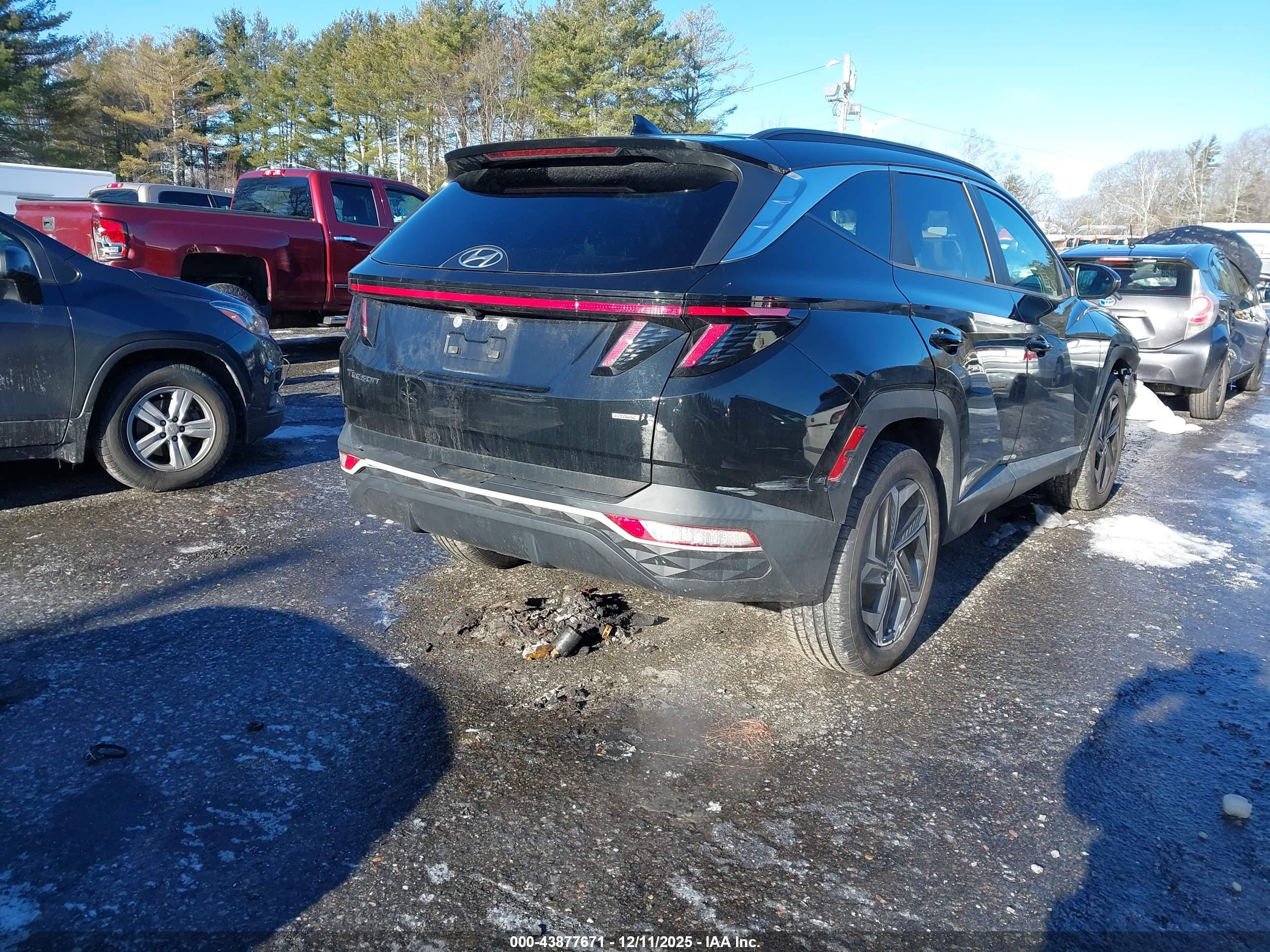 HYUNDAI TUCSON image 4