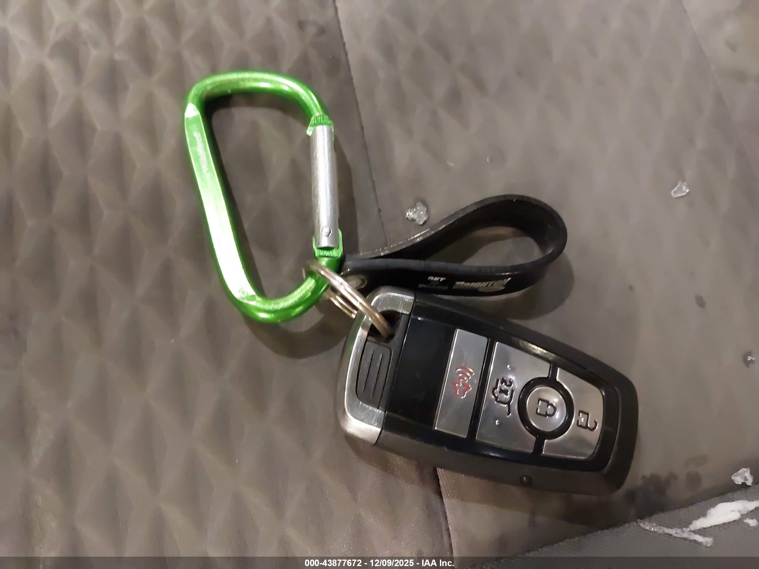 FORD ESCAPE image 11