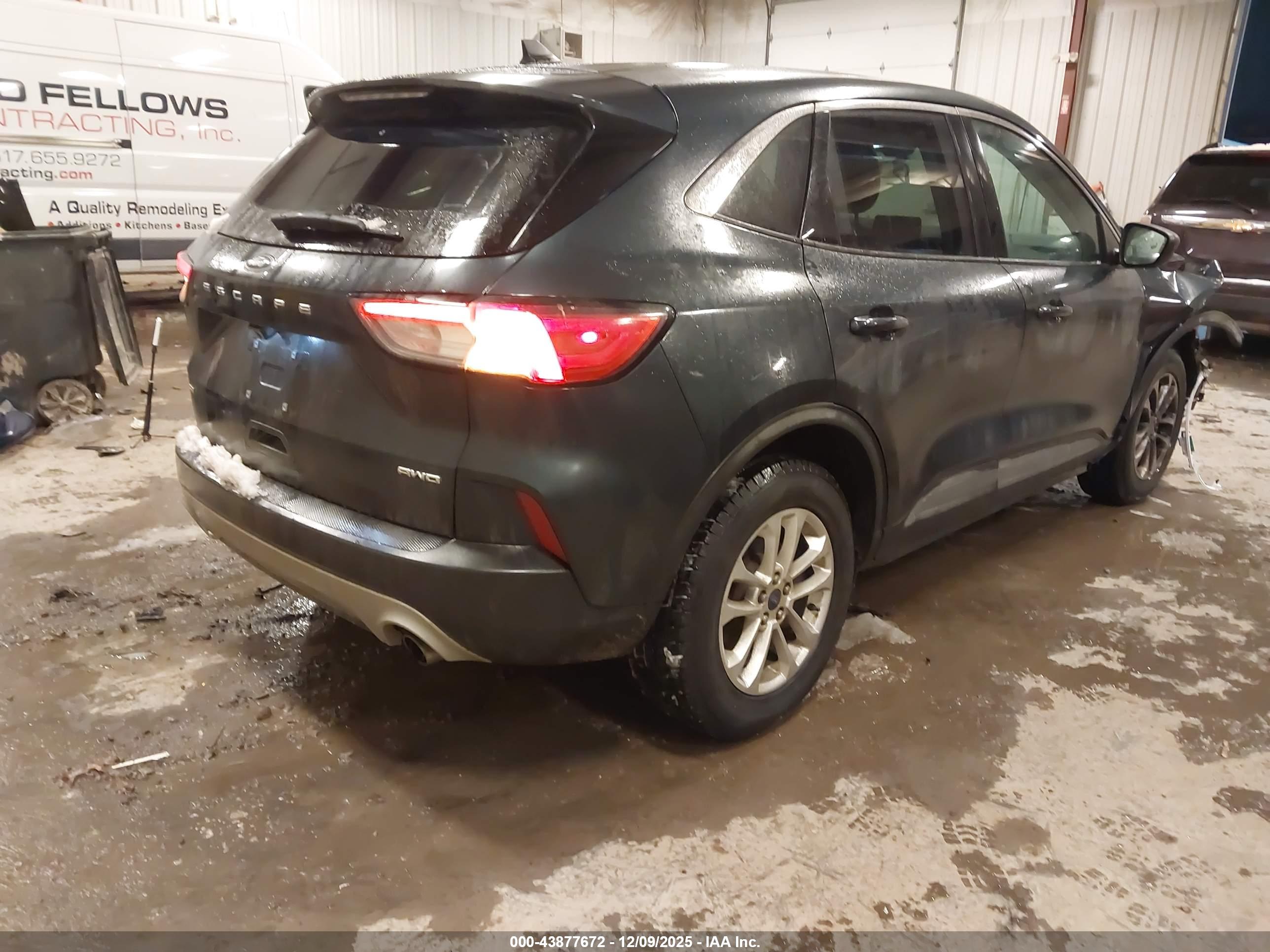 FORD ESCAPE image 4