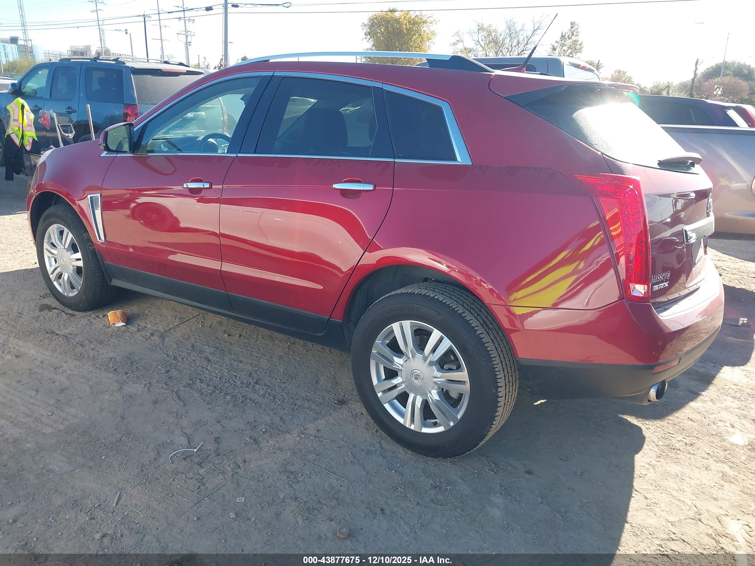 CADILLAC SRX image 3