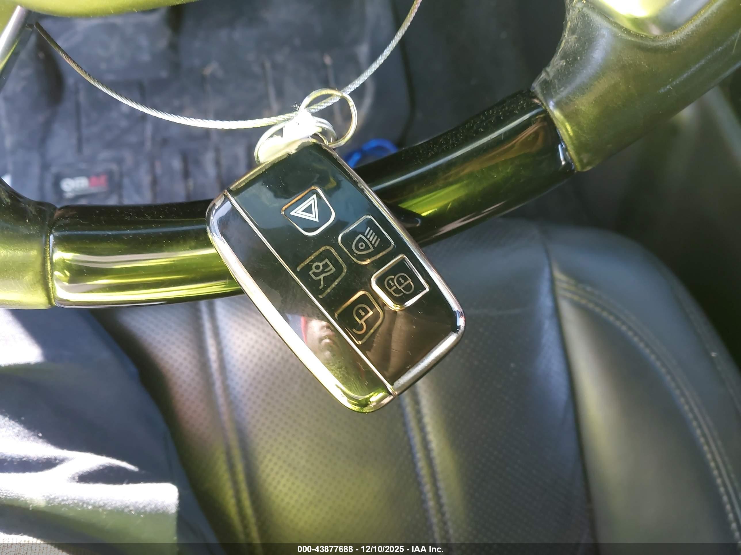 LAND ROVER image 11