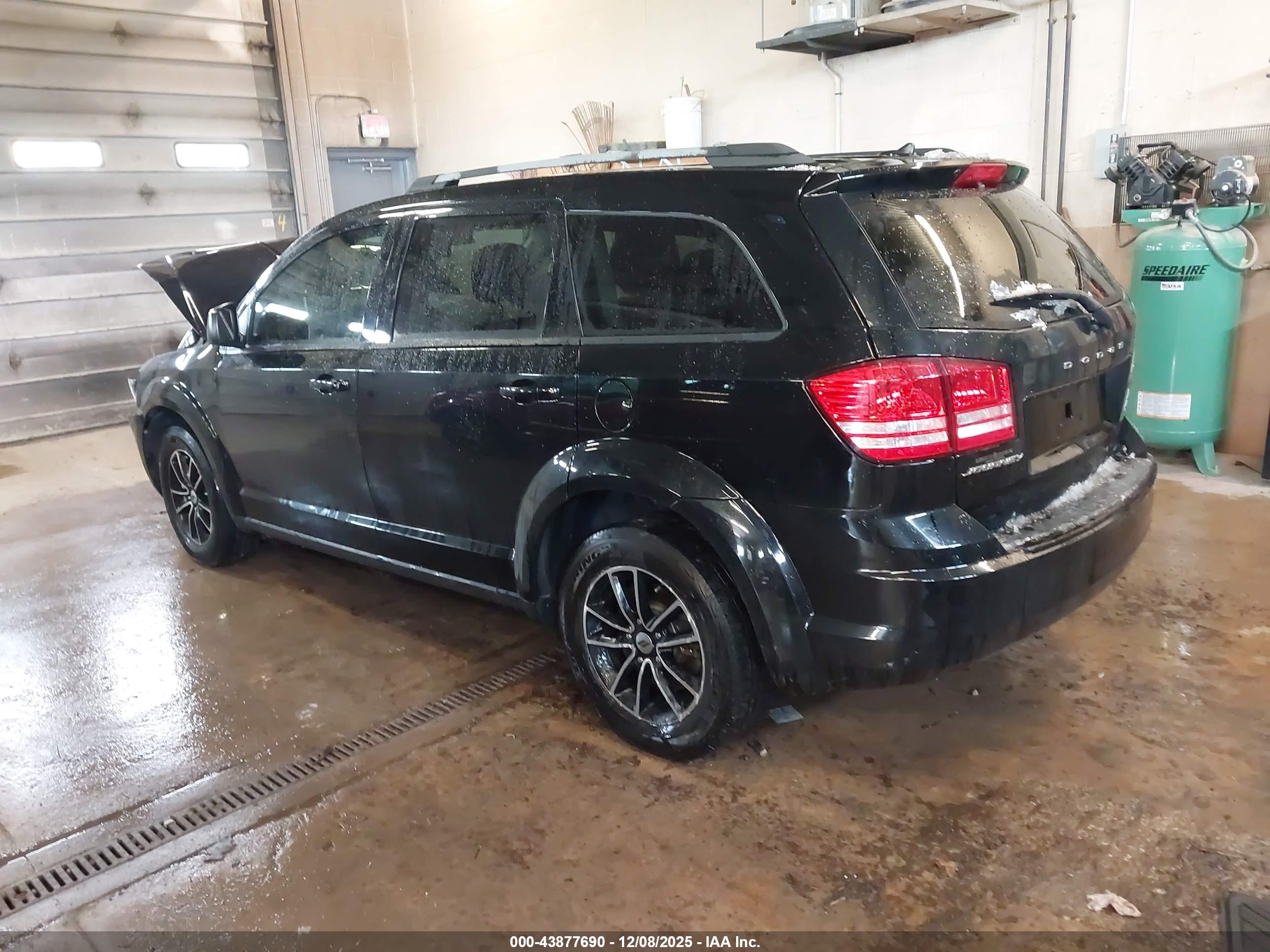 DODGE JOURNEY image 3