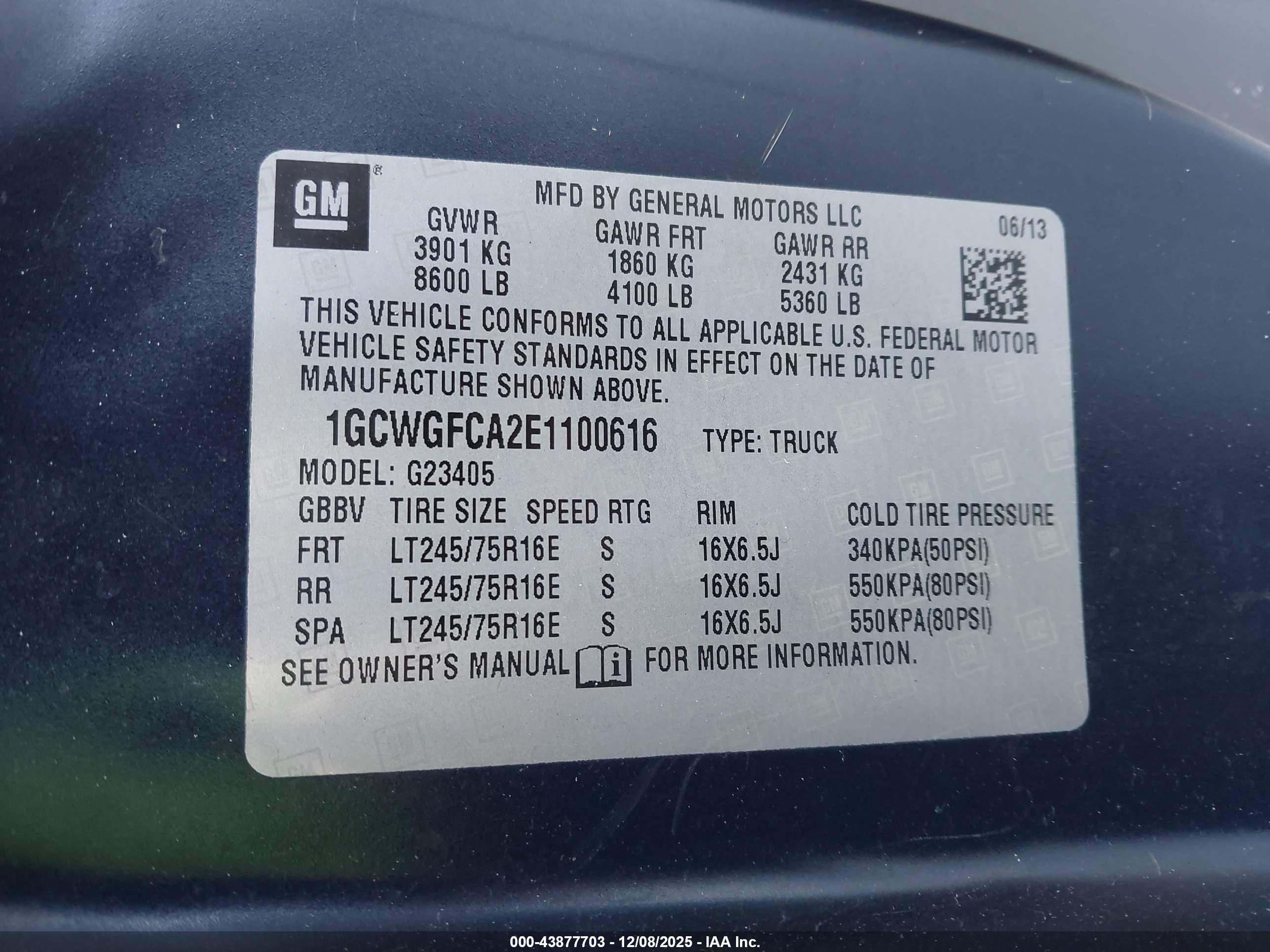 CHEVROLET EXPRESS image 9