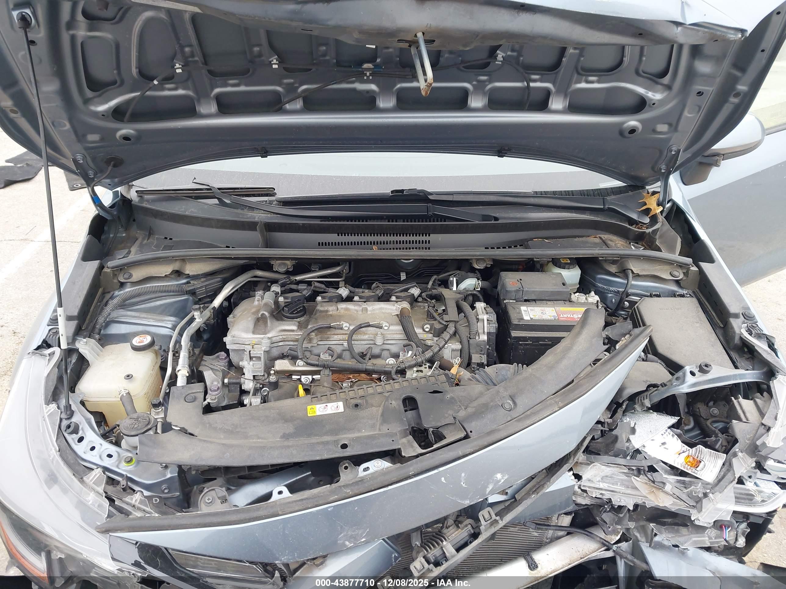TOYOTA COROLLA image 10