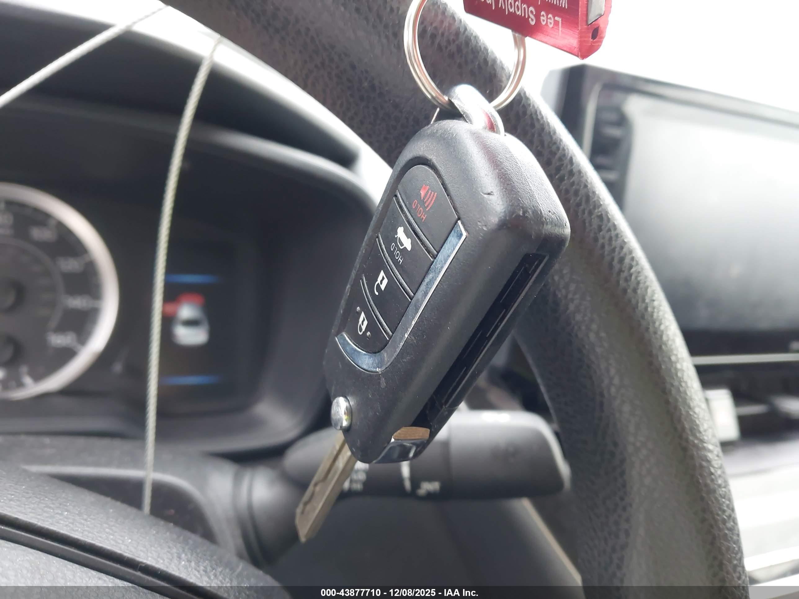TOYOTA COROLLA image 11