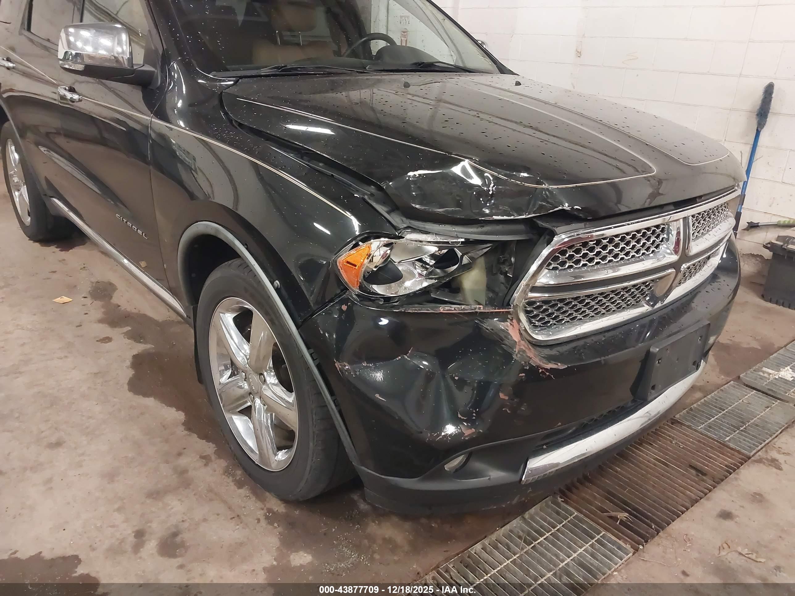 DODGE DURANGO image 6