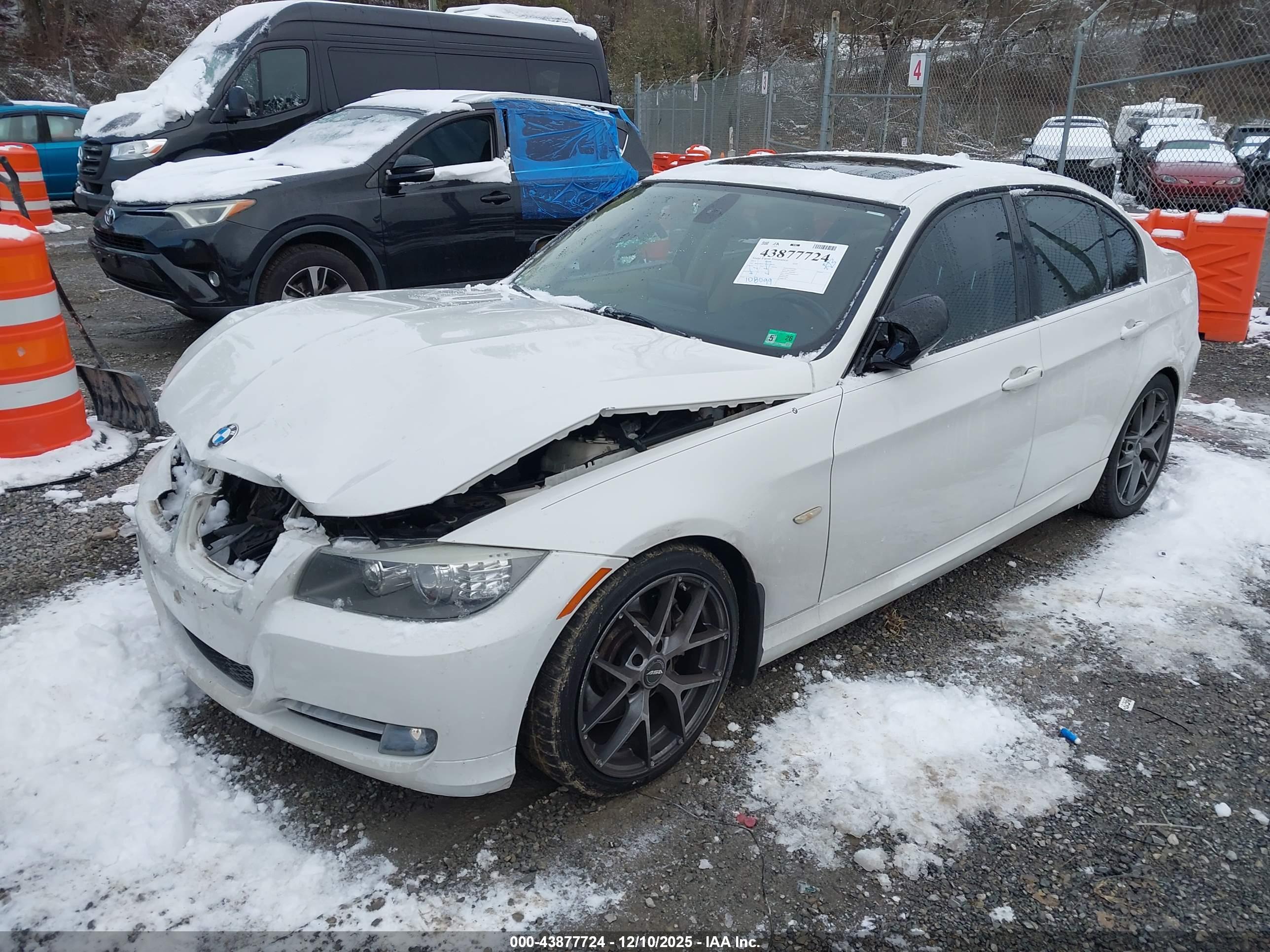 BMW 335I image 2