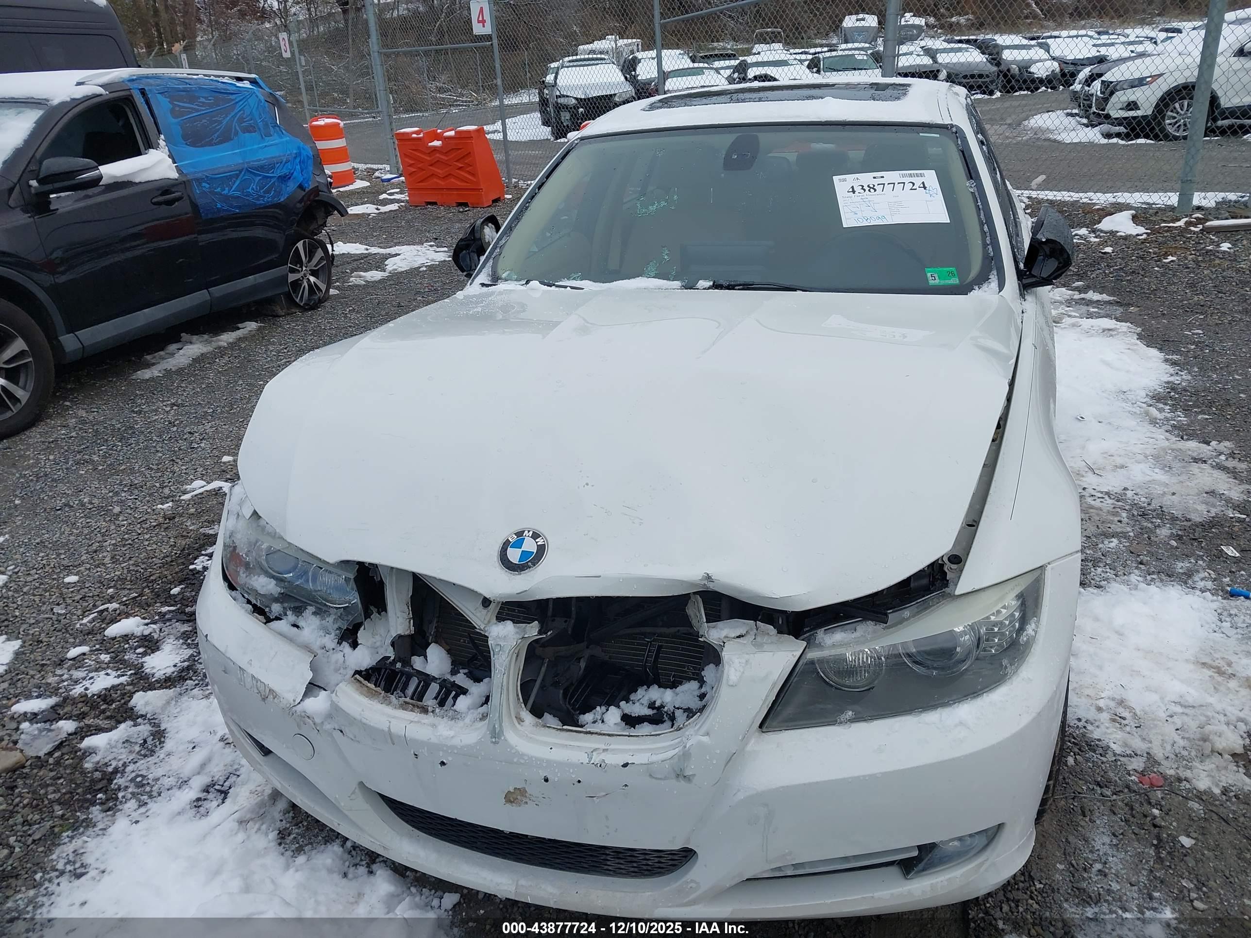 BMW 335I image 6
