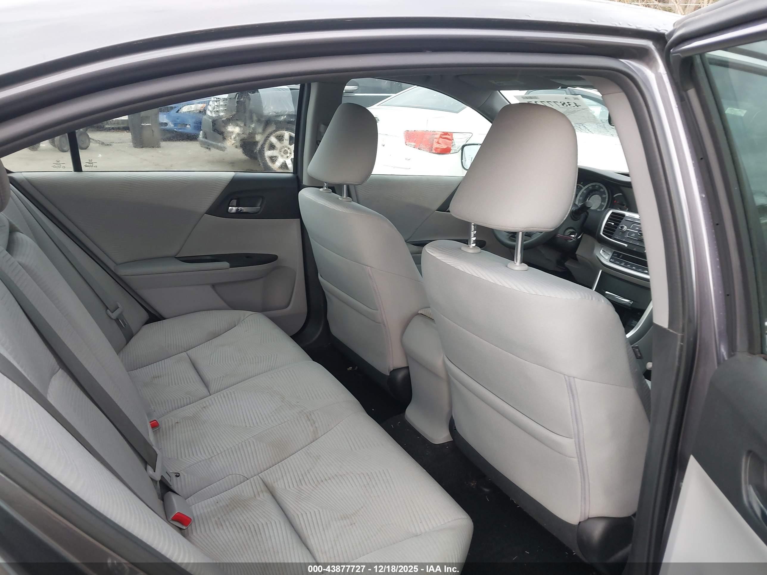 HONDA ACCORD image 8