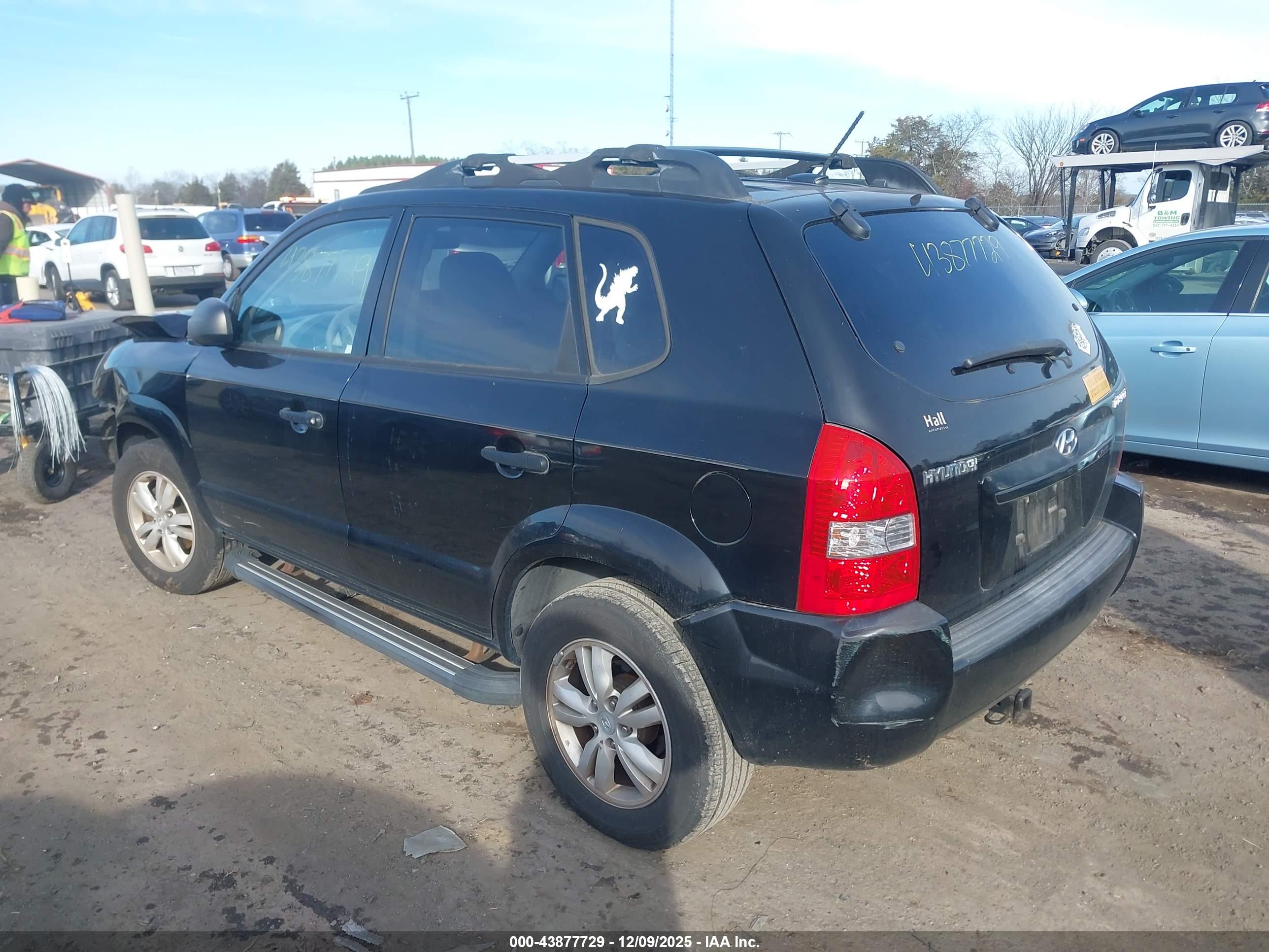 HYUNDAI TUCSON image 3