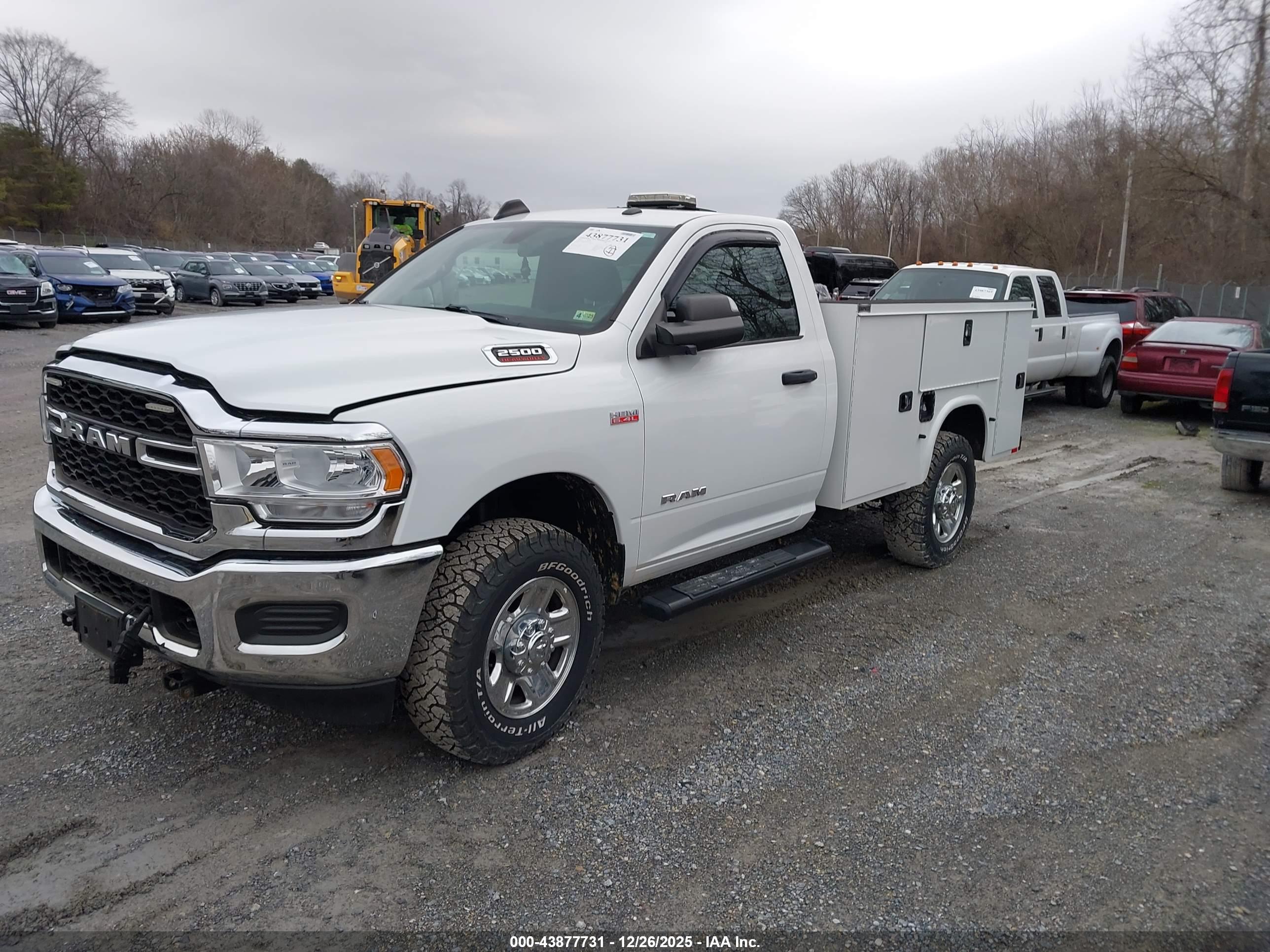 RAM 2500 image 2