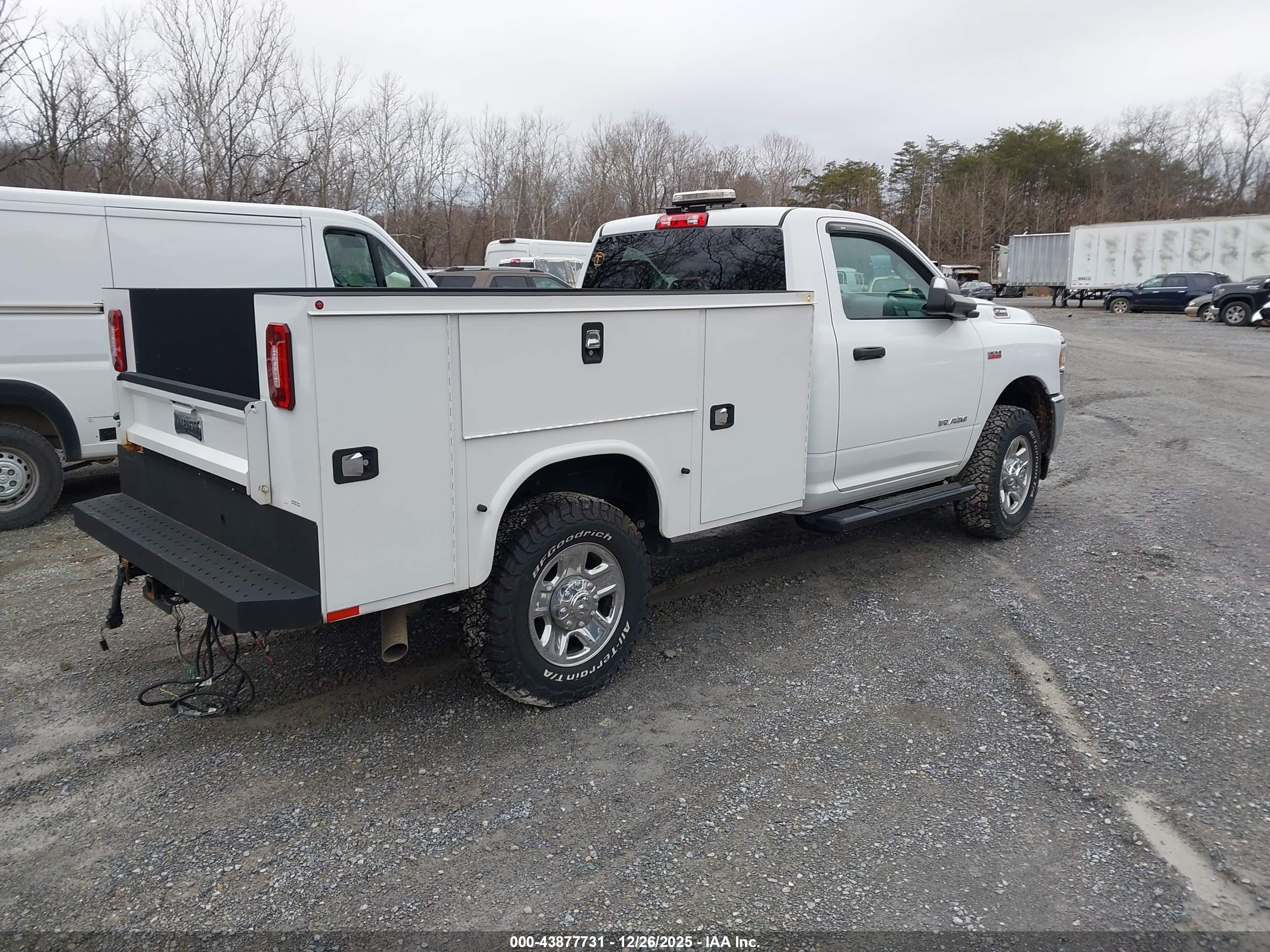 RAM 2500 image 4