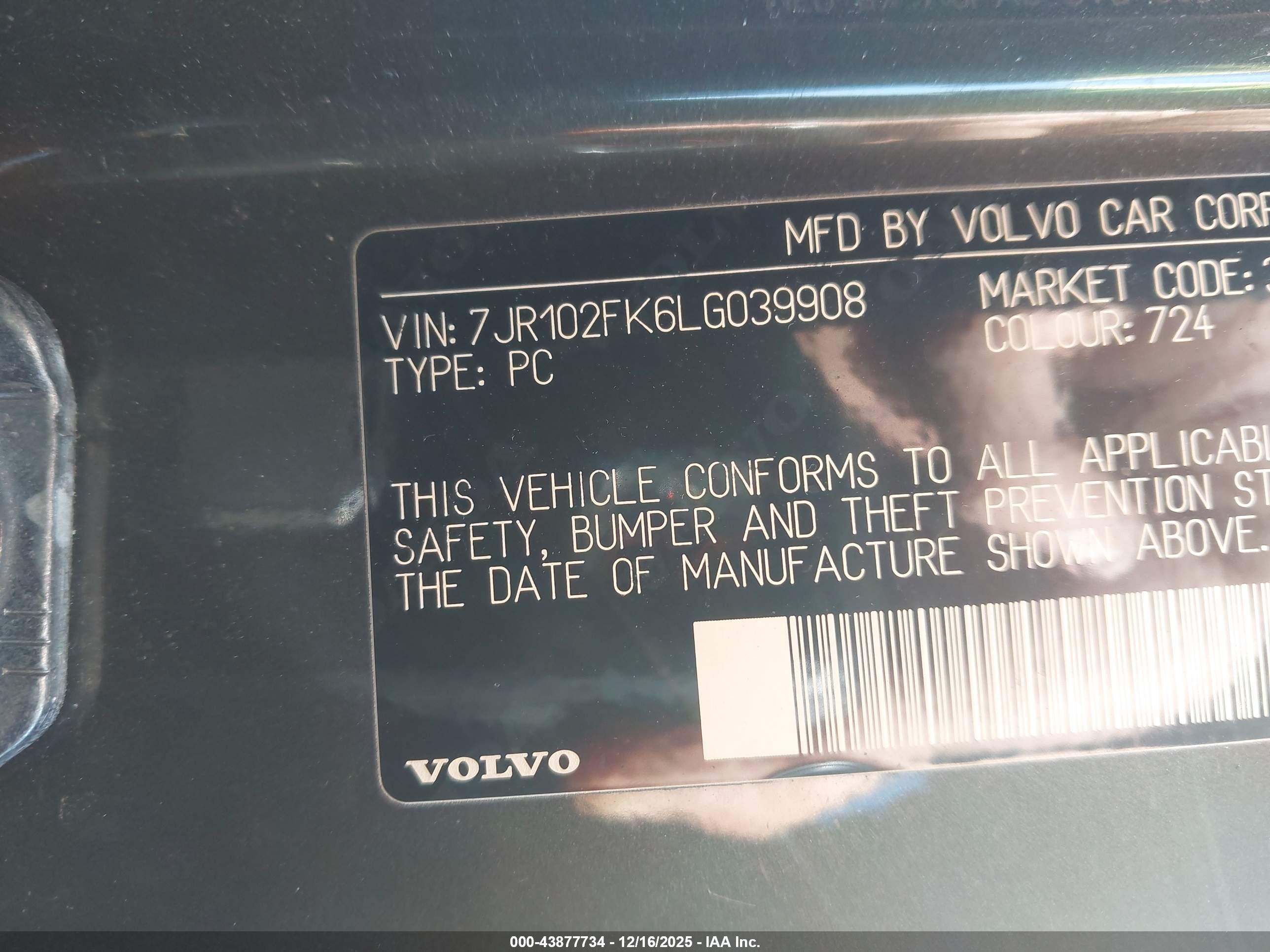 VOLVO S60 image 9