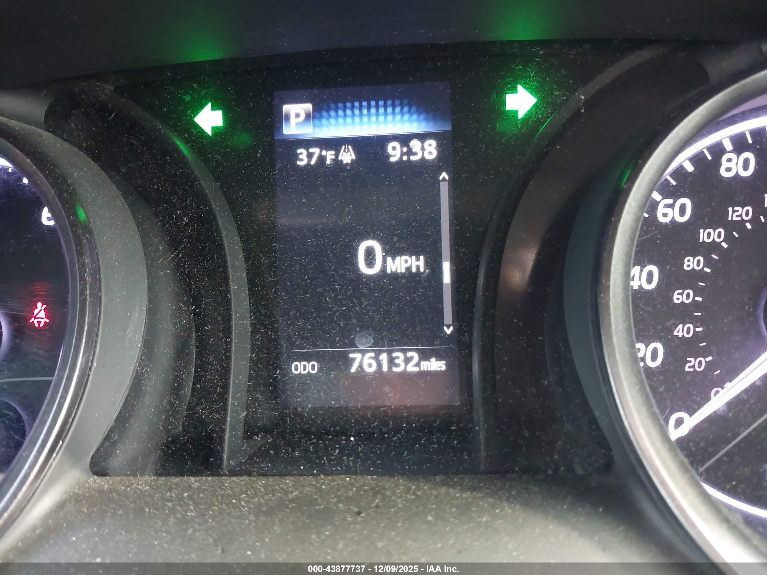TOYOTA CAMRY image 7