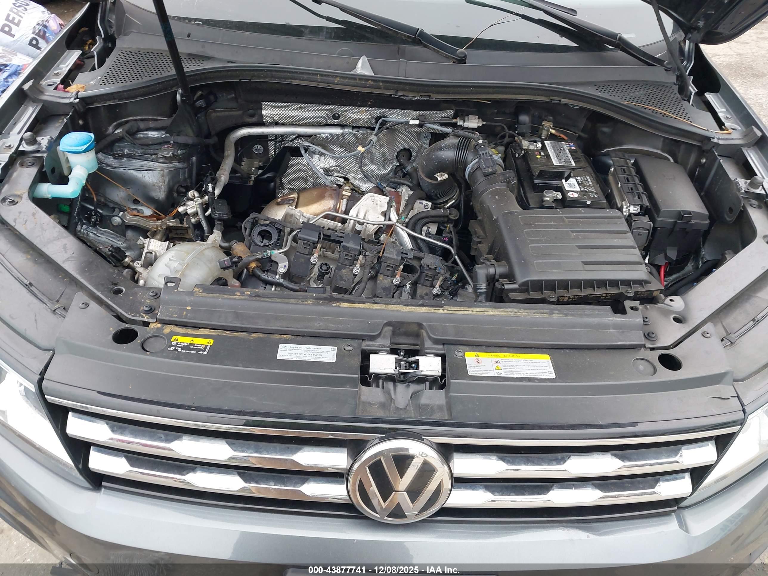 VOLKSWAGEN TIGUAN image 10